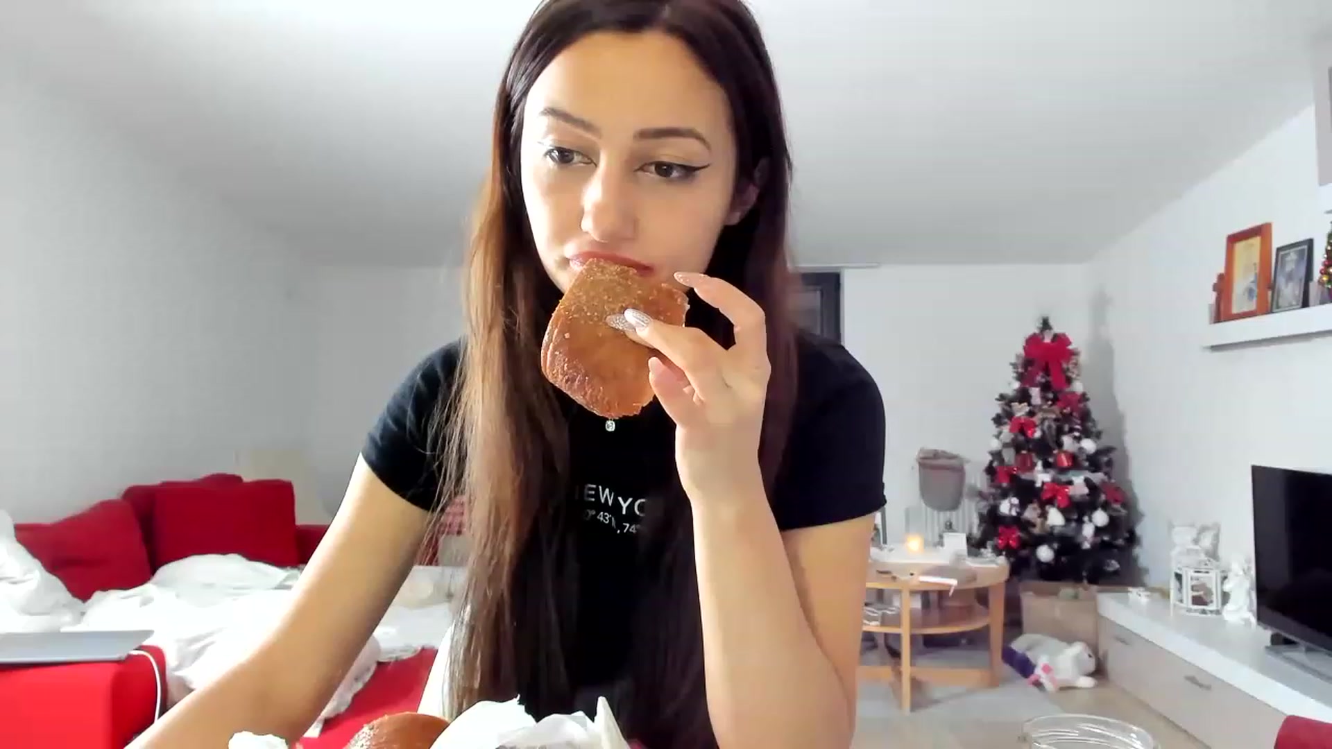 Gallery image thumbnail from Wennndyk's myfreecams stream on, 12/27/2022, 21:14 image 11 of 20