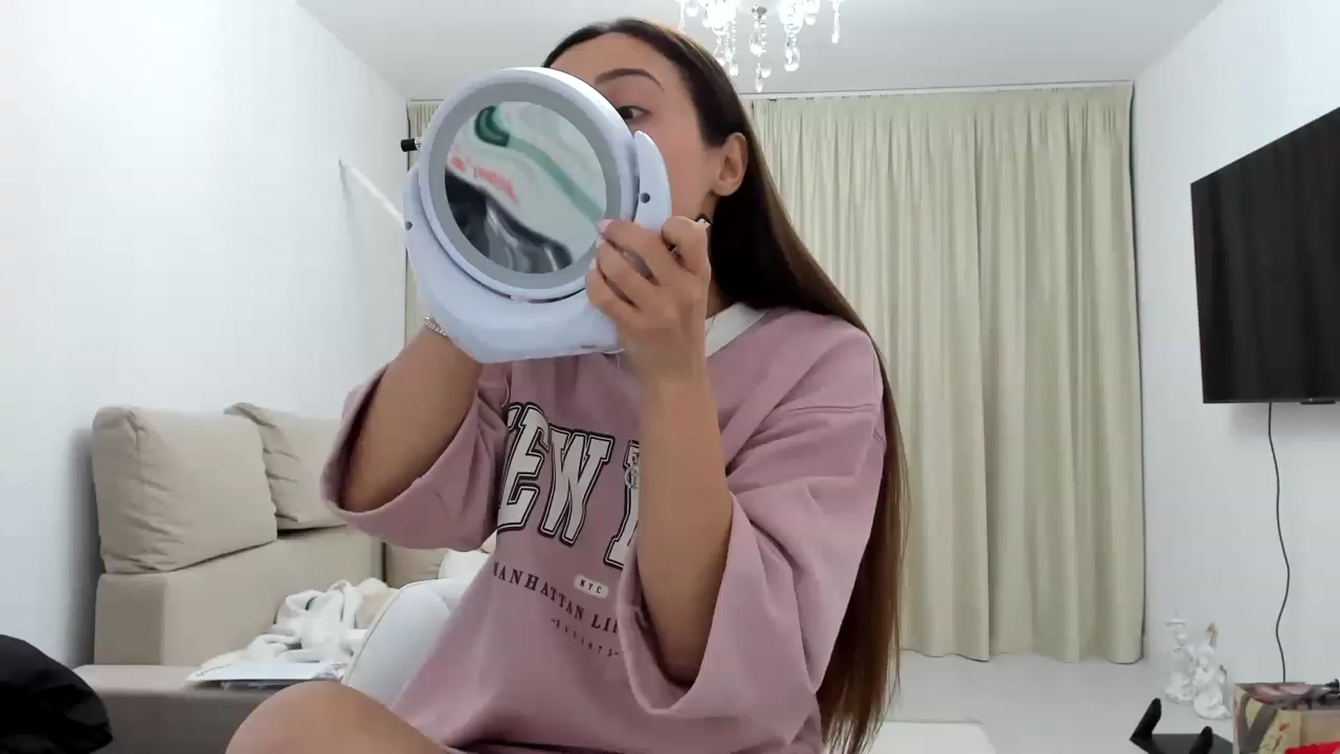 Gallery image thumbnail from Wennndyk's myfreecams stream on, 02/22/2023, 18:34 image 1 of 20