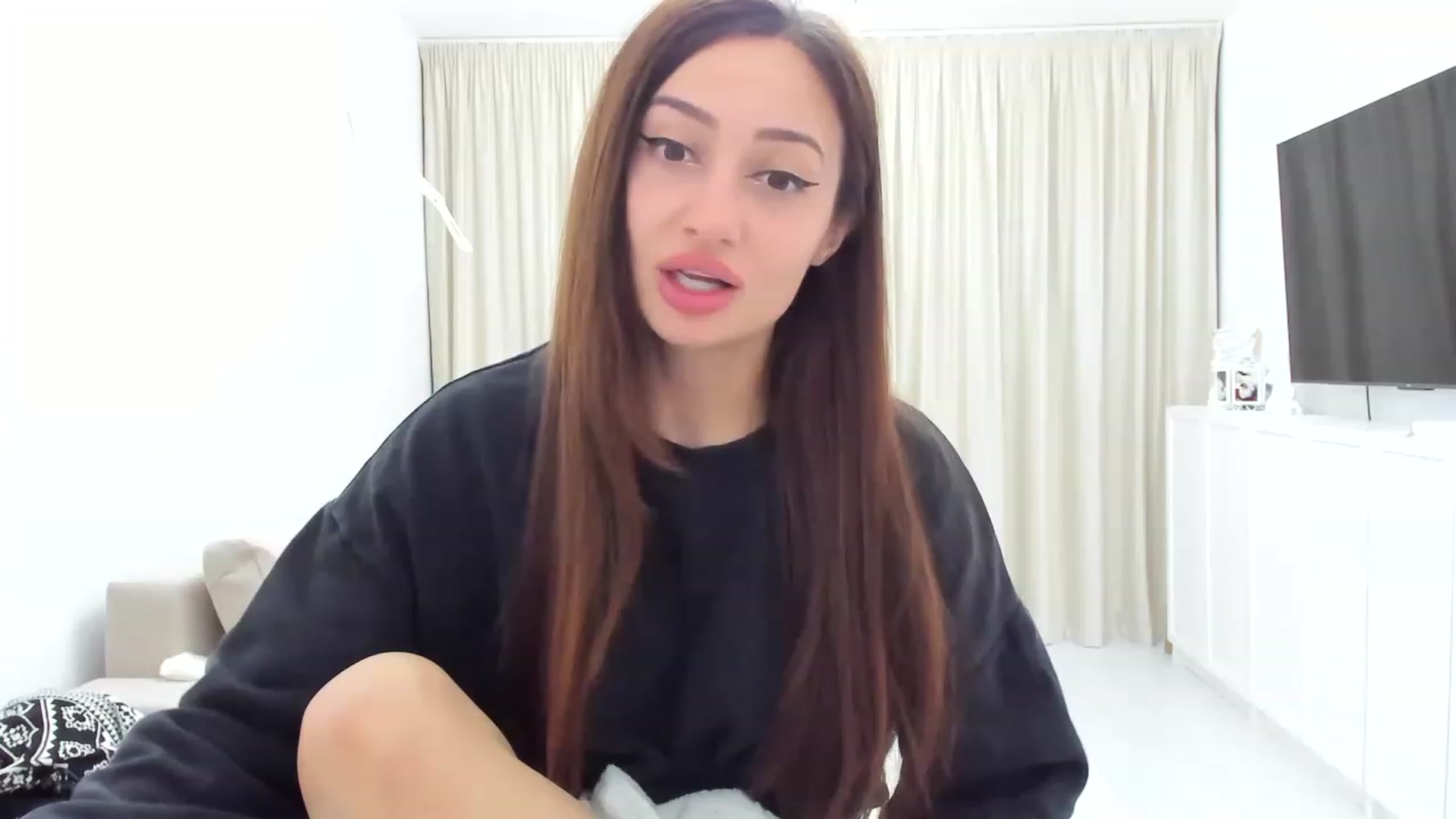 Gallery image thumbnail from Wennndyk's myfreecams stream on, 02/25/2023, 24:35 image 16 of 20