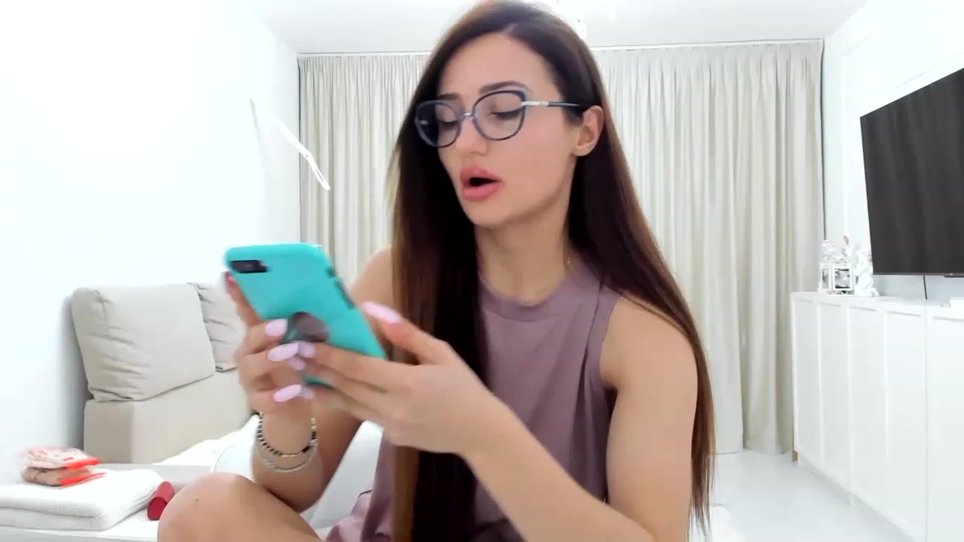 Gallery image thumbnail from Wennndyk's myfreecams stream on, 03/03/2023, 22:21 image 15 of 20