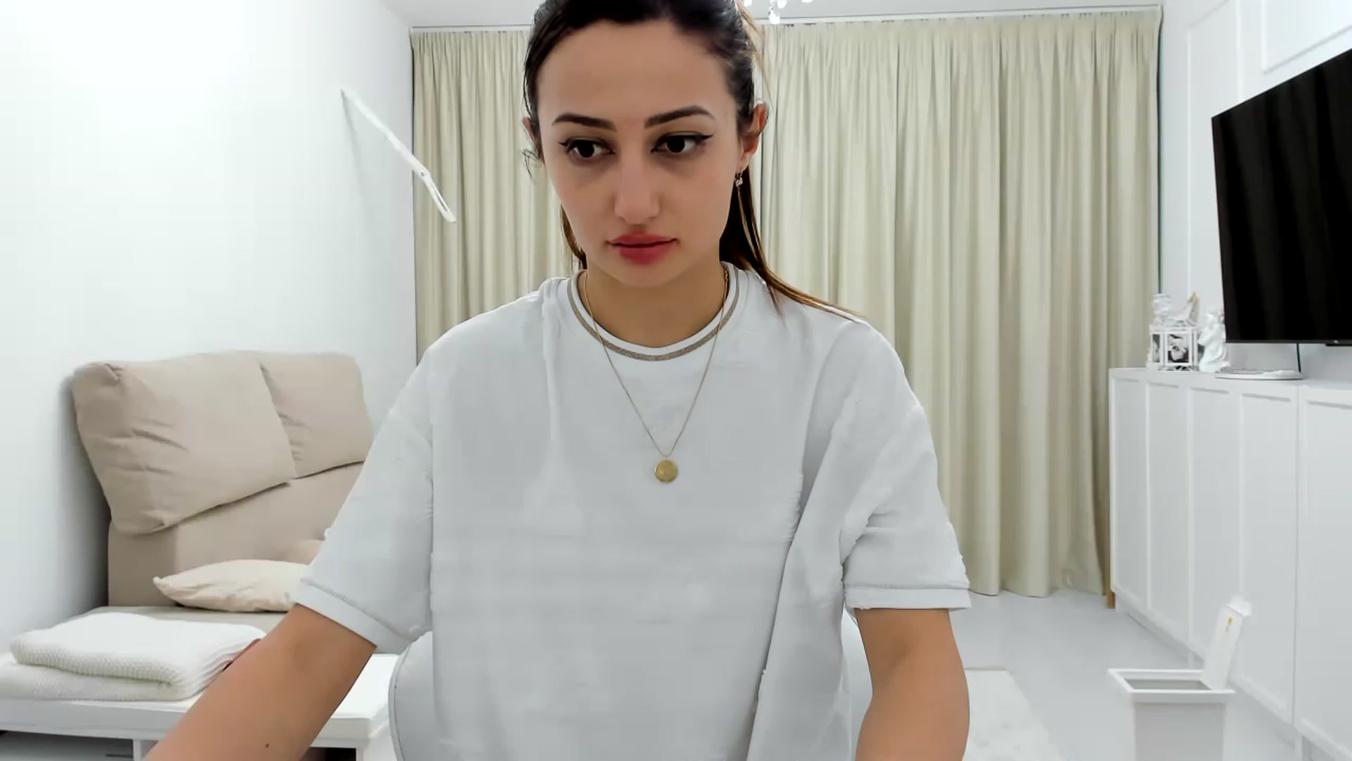Gallery image thumbnail from Wennndyk's myfreecams stream on, 03/12/2023, 01:04 image 19 of 20