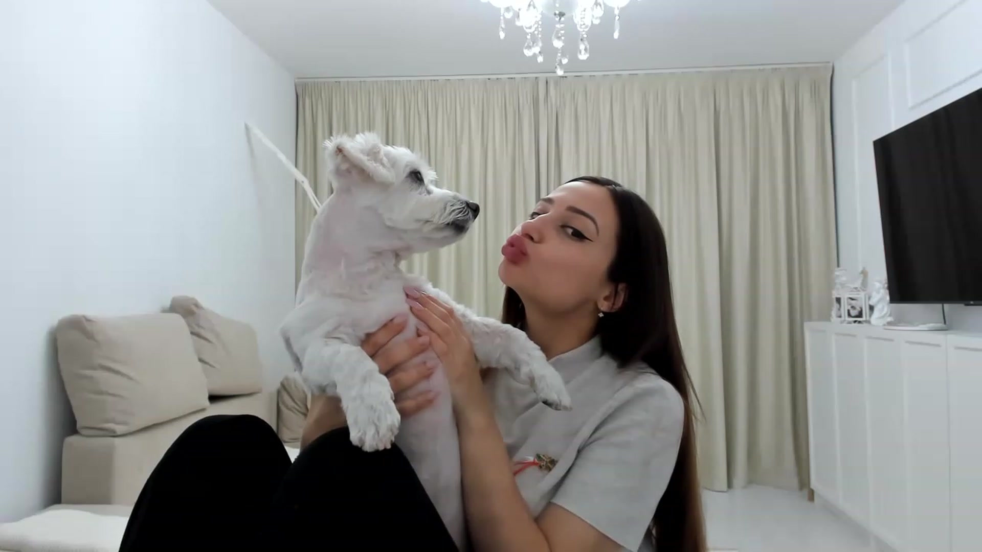 Gallery image thumbnail from Wennndyk's myfreecams stream on, 03/12/2023, 19:59 image 10 of 20