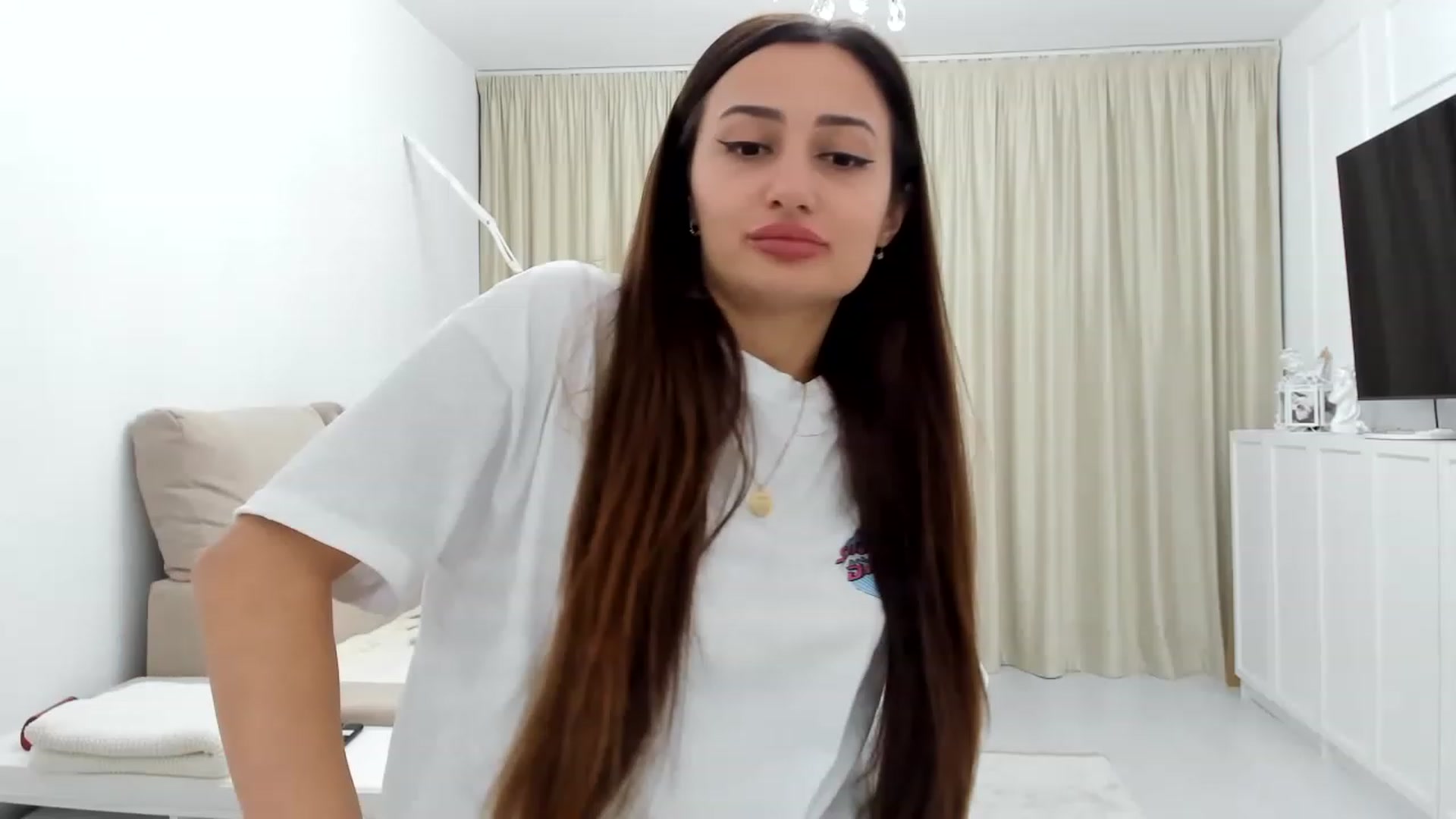 Gallery image thumbnail from Wennndyk's myfreecams stream on, 03/17/2023, 24:45 image 2 of 20