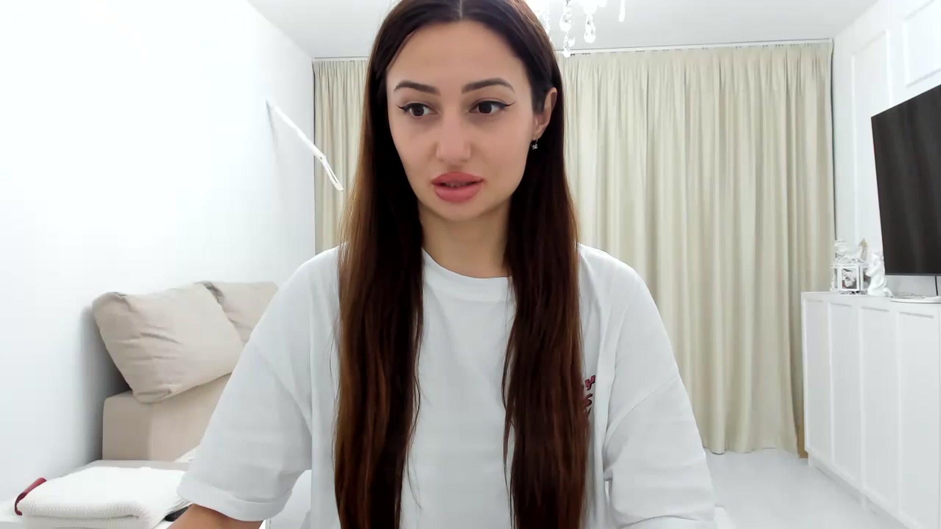 Gallery image thumbnail from Wennndyk's myfreecams stream on, 03/18/2023, 24:20 image 9 of 20