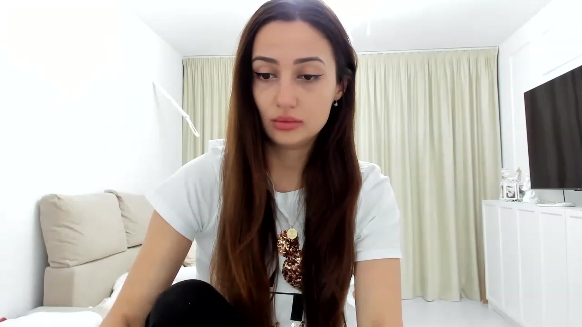 Gallery image thumbnail from Wennndyk's myfreecams stream on, 03/19/2023, 24:25 image 20 of 20