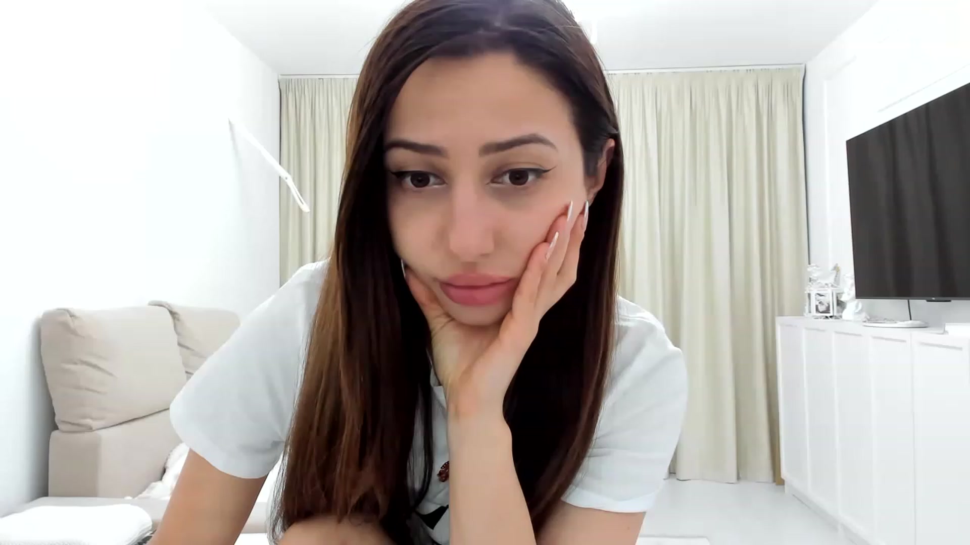 Gallery image thumbnail from Wennndyk's myfreecams stream on, 03/19/2023, 24:25 image 3 of 20