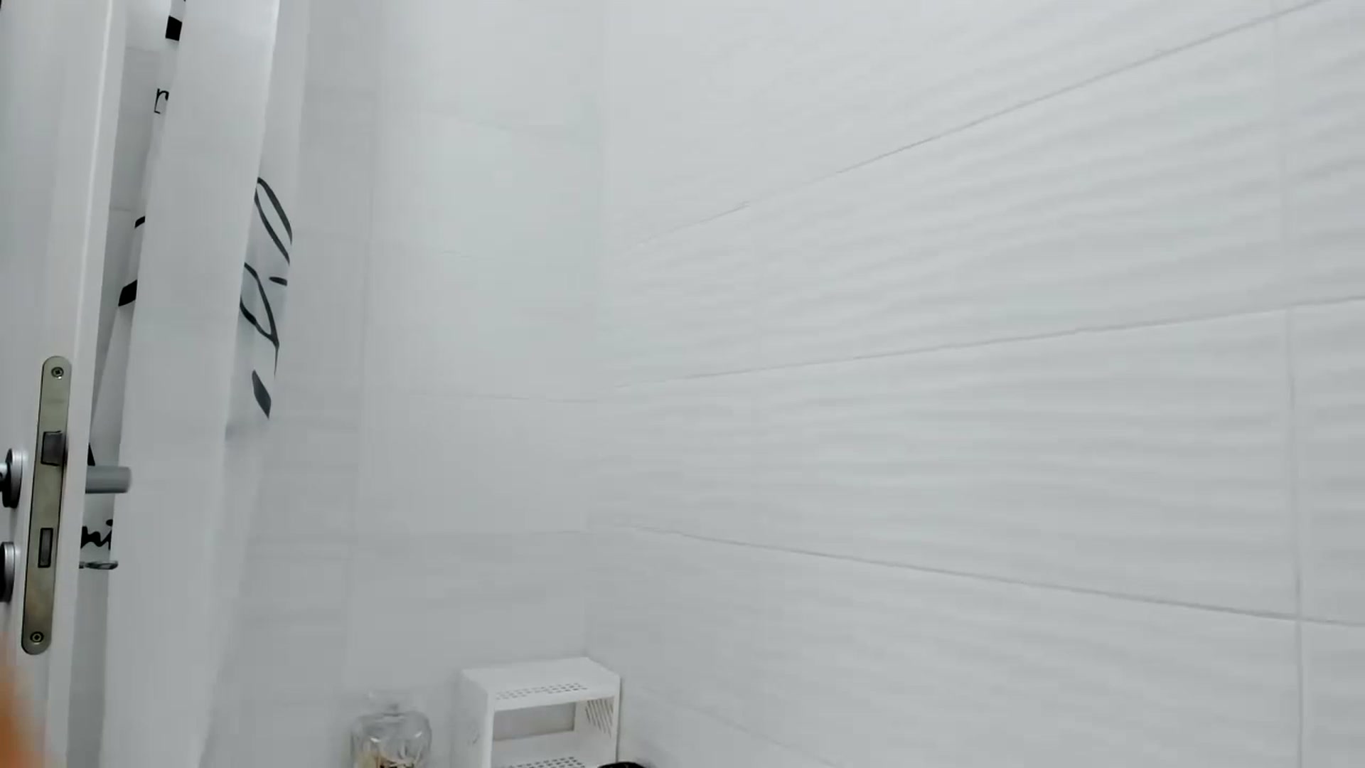 Gallery image thumbnail from Wennndyk's myfreecams stream on, 03/19/2023, 24:25 image 18 of 20