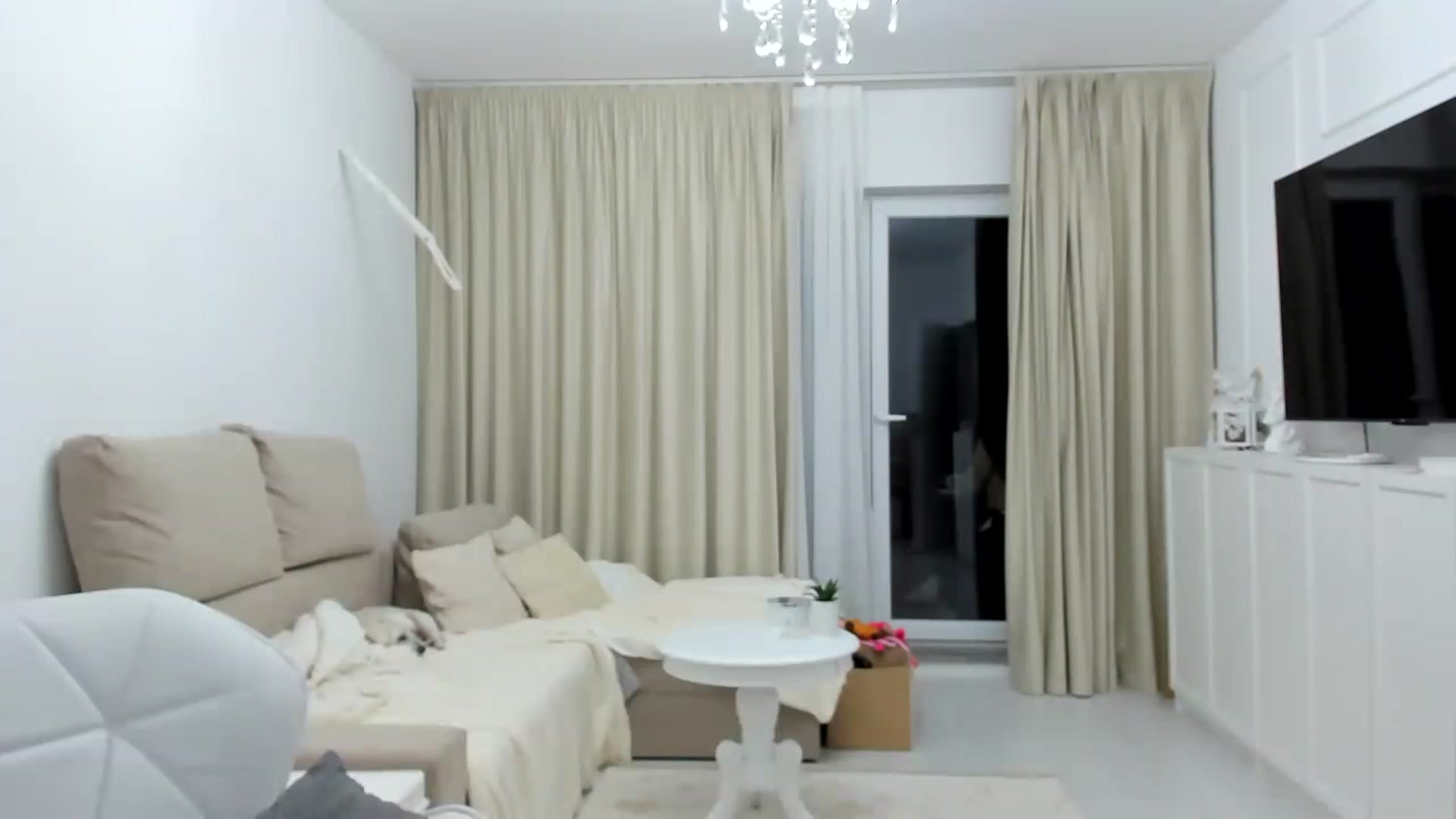 Gallery image thumbnail from Wennndyk's myfreecams stream on, 03/19/2023, 24:25 image 7 of 20
