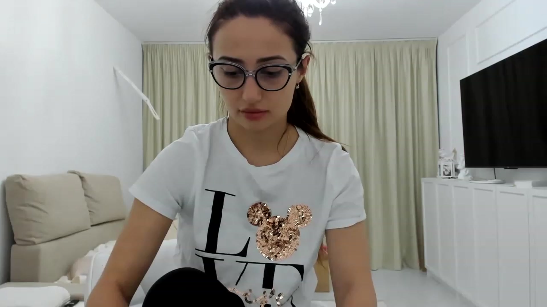 Gallery image thumbnail from Wennndyk's myfreecams stream on, 03/19/2023, 24:59 image 19 of 20