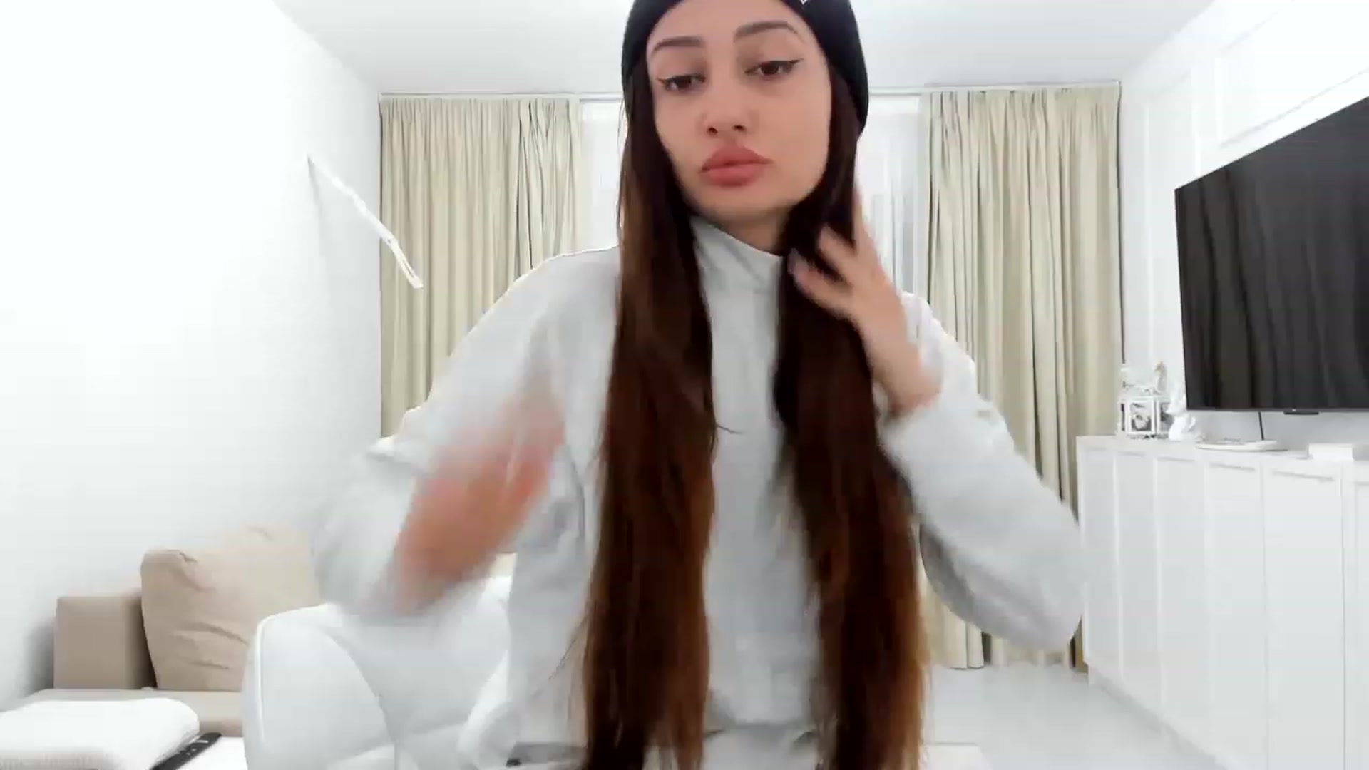 Gallery image thumbnail from Wennndyk's myfreecams stream on, 03/19/2023, 19:02 image 1 of 20
