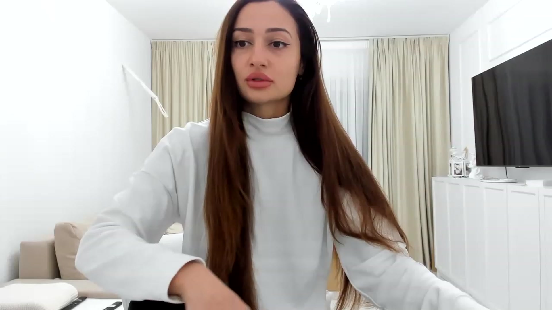 Gallery image thumbnail from Wennndyk's myfreecams stream on, 03/19/2023, 19:02 image 6 of 20
