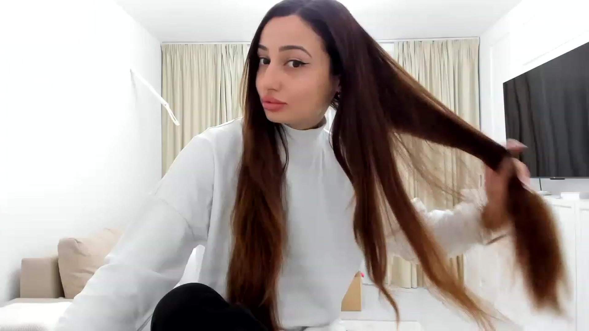 Gallery image thumbnail from Wennndyk's myfreecams stream on, 03/19/2023, 19:02 image 8 of 20