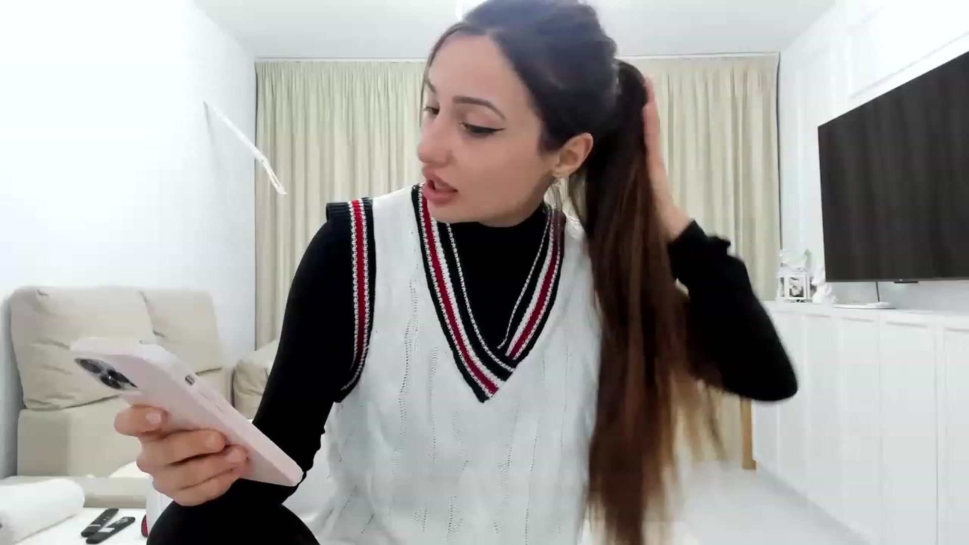Gallery image thumbnail from Wennndyk's myfreecams stream on, 03/24/2023, 23:08 image 1 of 20
