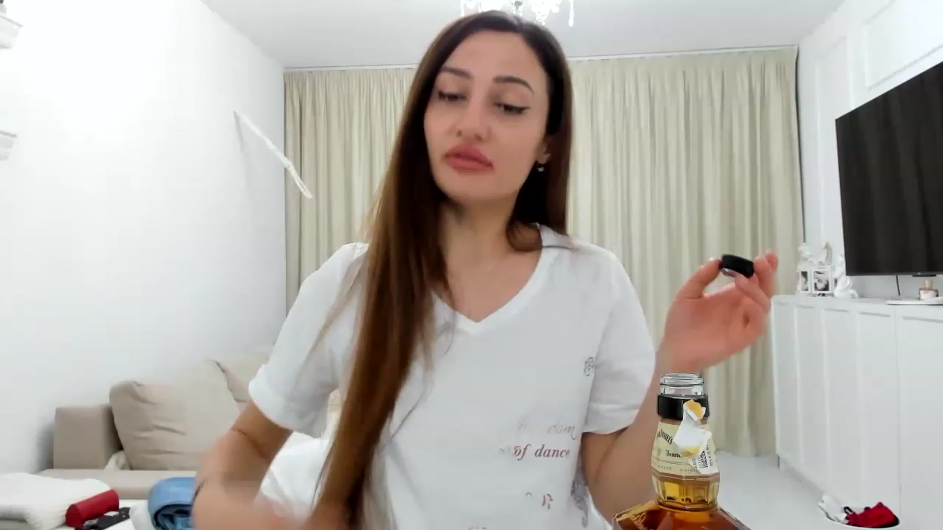 Gallery image thumbnail from Wennndyk's myfreecams stream on, 04/07/2023, 21:26 image 4 of 20