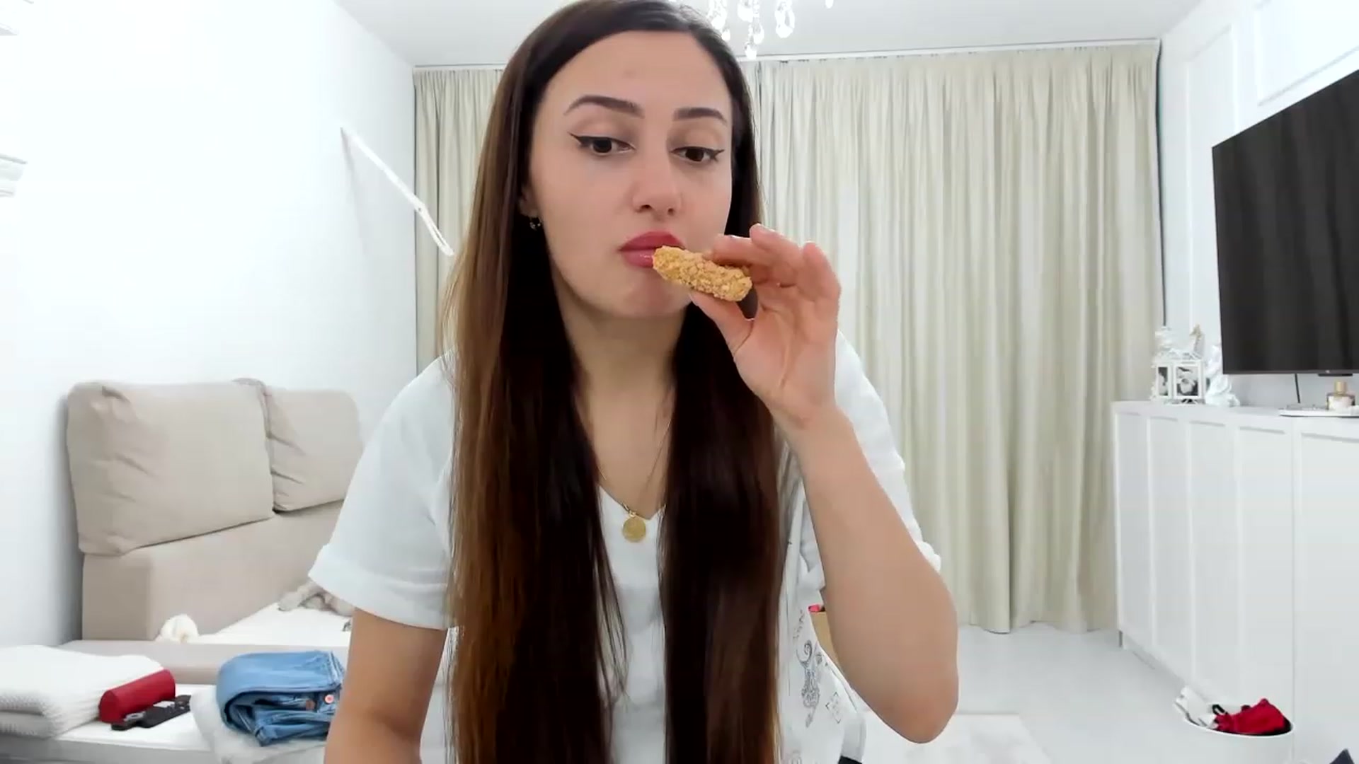 Gallery image thumbnail from Wennndyk's myfreecams stream on, 04/07/2023, 22:02 image 11 of 20