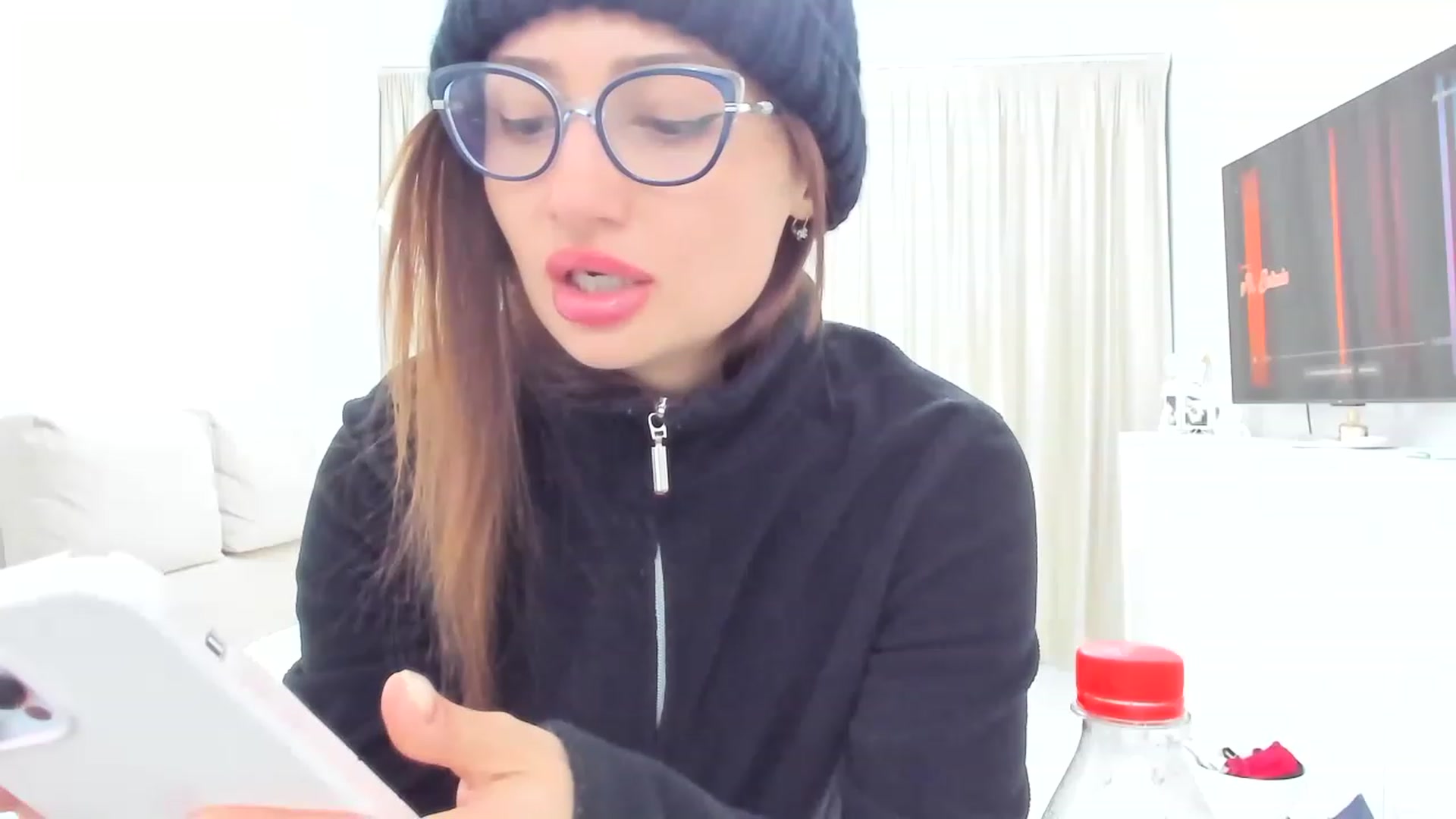 Gallery image thumbnail from Wennndyk's myfreecams stream on, 04/07/2023, 22:59 image 6 of 20