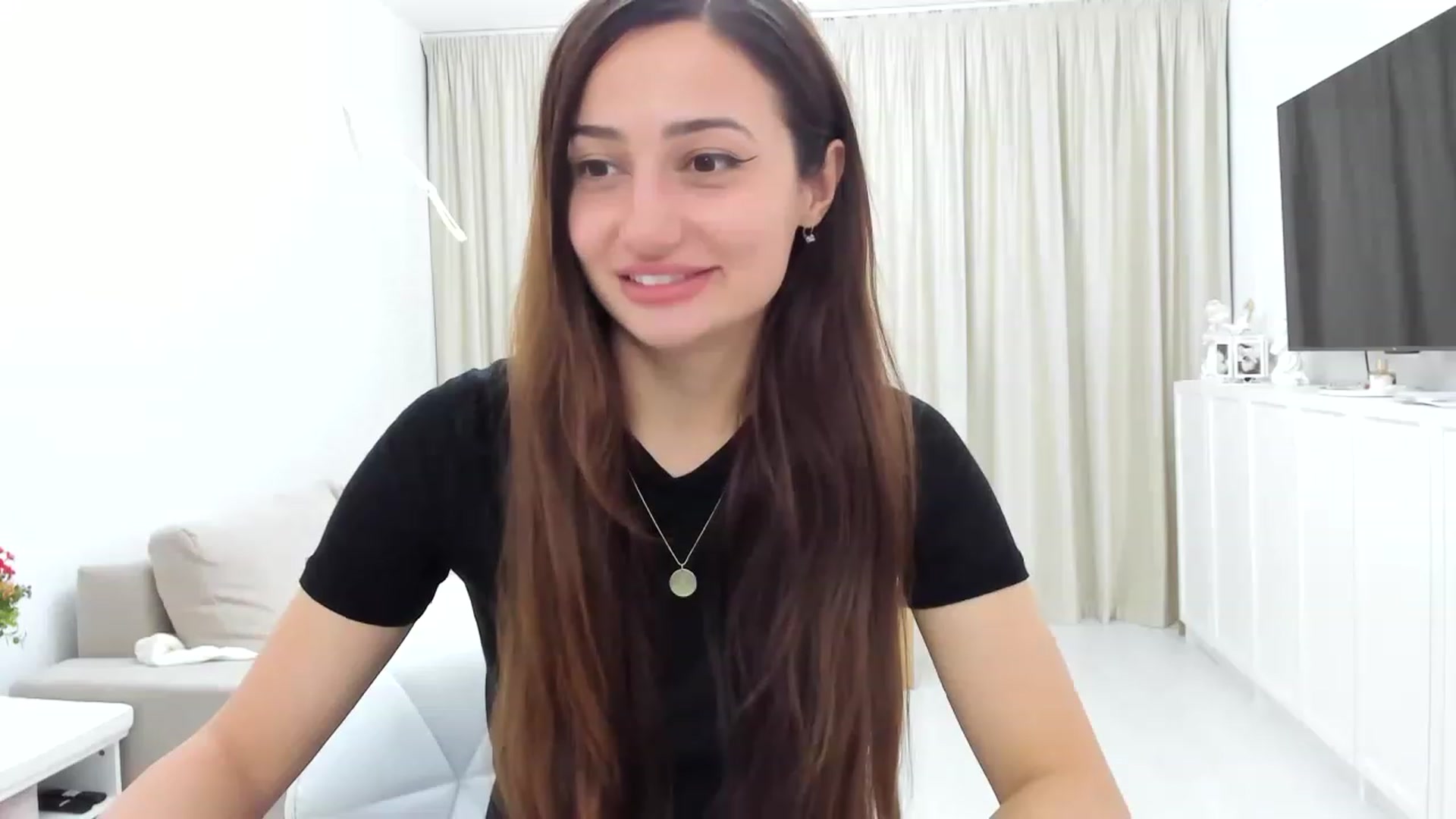 Gallery image thumbnail from Wennndyk's myfreecams stream on, 04/19/2023, 23:46 image 8 of 20
