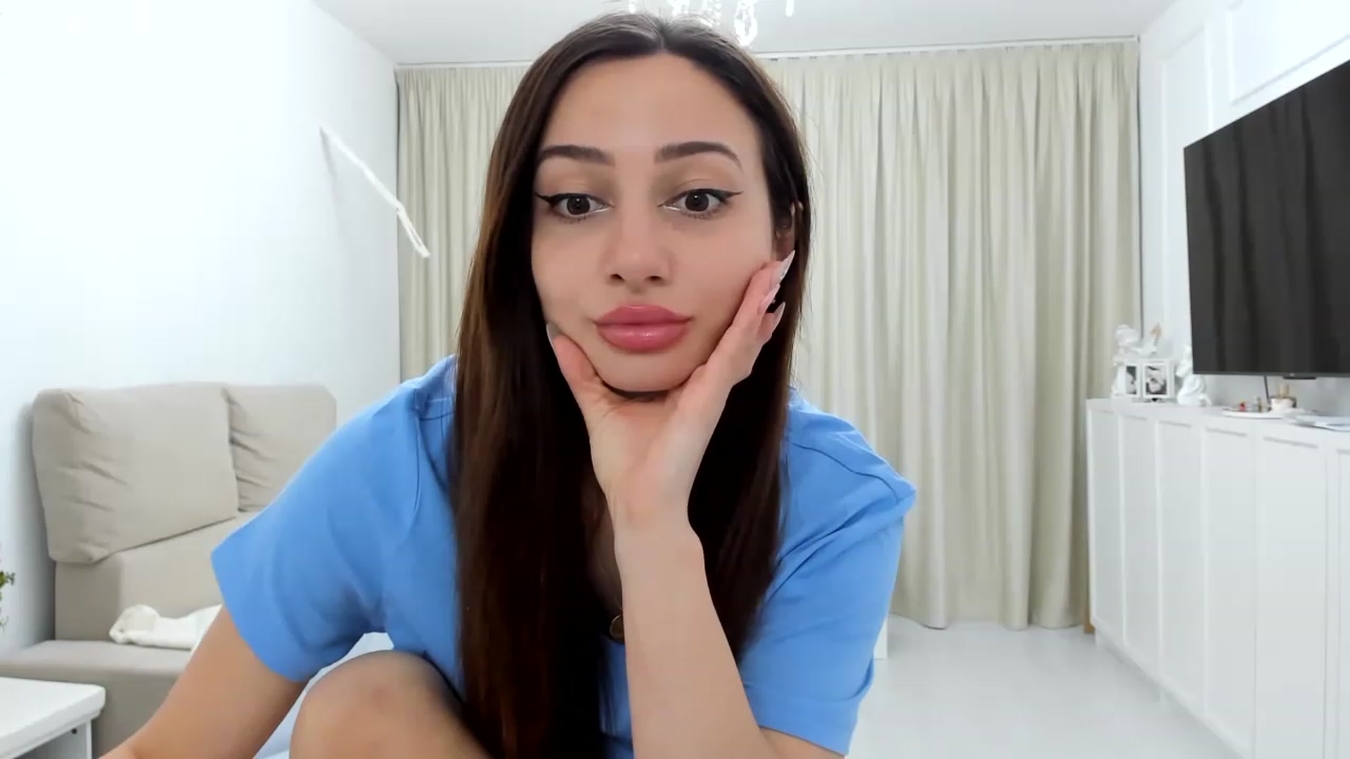 Gallery image thumbnail from Wennndyk's myfreecams stream on, 04/22/2023, 21:11 image 19 of 20