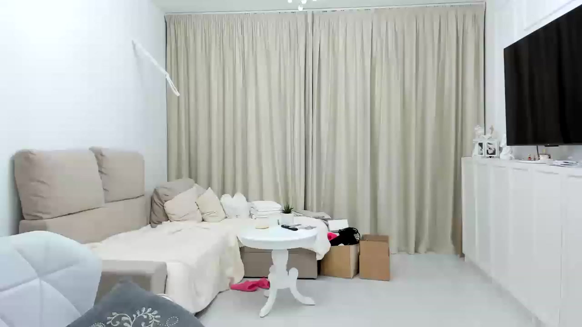 Gallery image thumbnail from Wennndyk's myfreecams stream on, 04/25/2023, 21:12 image 16 of 20