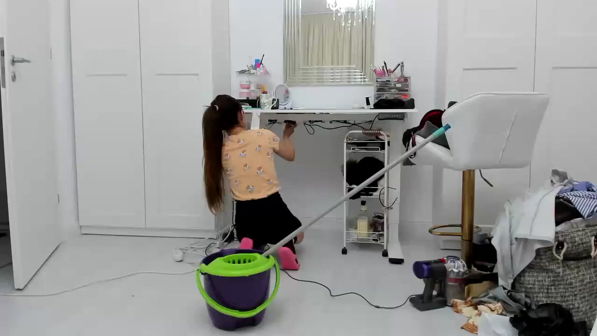 Gallery image thumbnail from Wennndyk's myfreecams stream on, 04/27/2023, 23:23 image 16 of 20