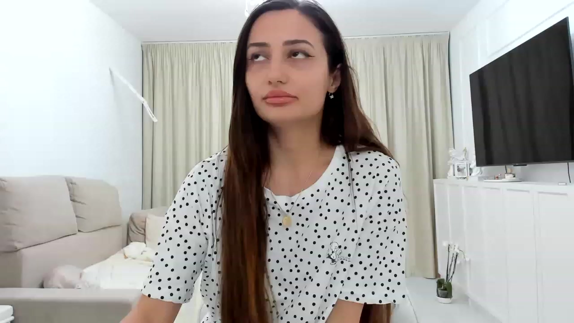 Gallery image thumbnail from Wennndyk's myfreecams stream on, 05/03/2023, 20:34 image 2 of 20
