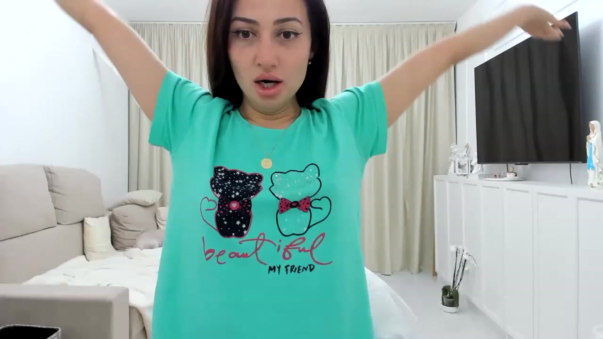 Gallery image thumbnail from Wennndyk's myfreecams stream on, 05/07/2023, 21:06 image 11 of 20