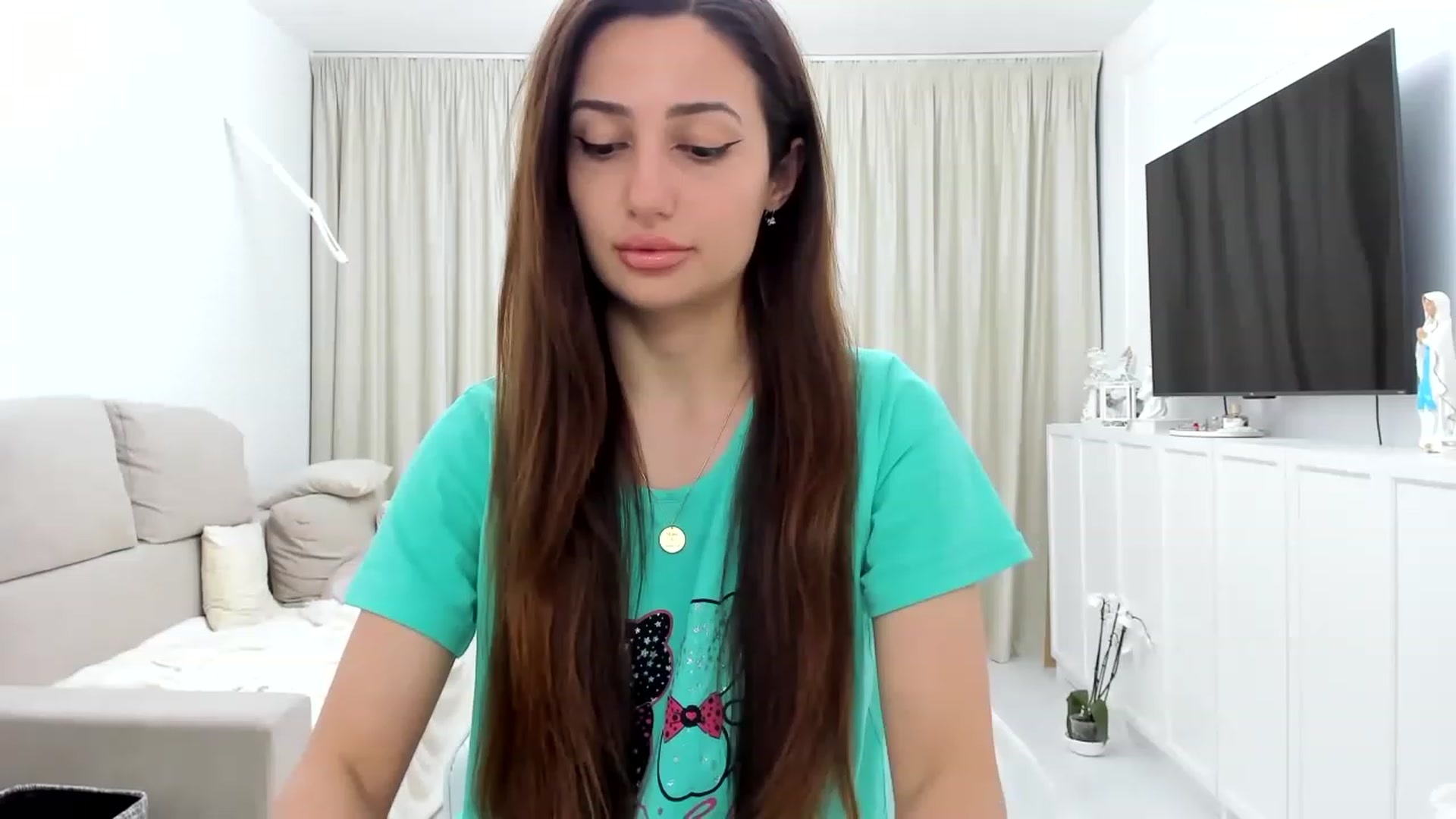 Gallery image thumbnail from Wennndyk's myfreecams stream on, 05/07/2023, 21:06 image 14 of 20