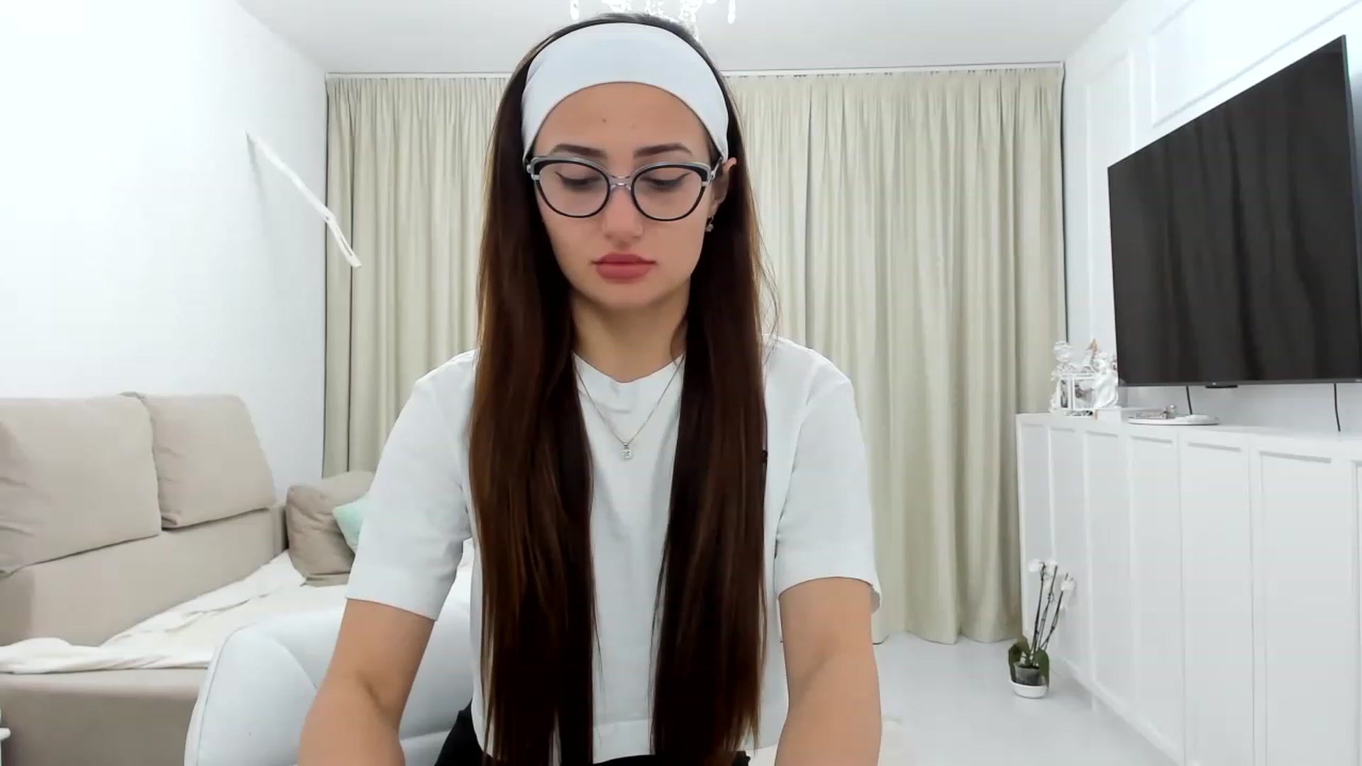 Gallery image thumbnail from Wennndyk's myfreecams stream on, 05/12/2023, 23:40 image 19 of 20
