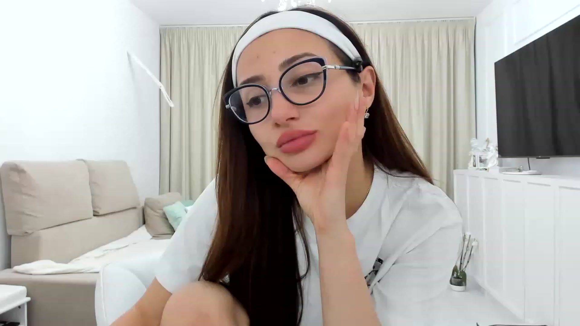 Gallery image thumbnail from Wennndyk's myfreecams stream on, 05/13/2023, 24:09 image 9 of 20