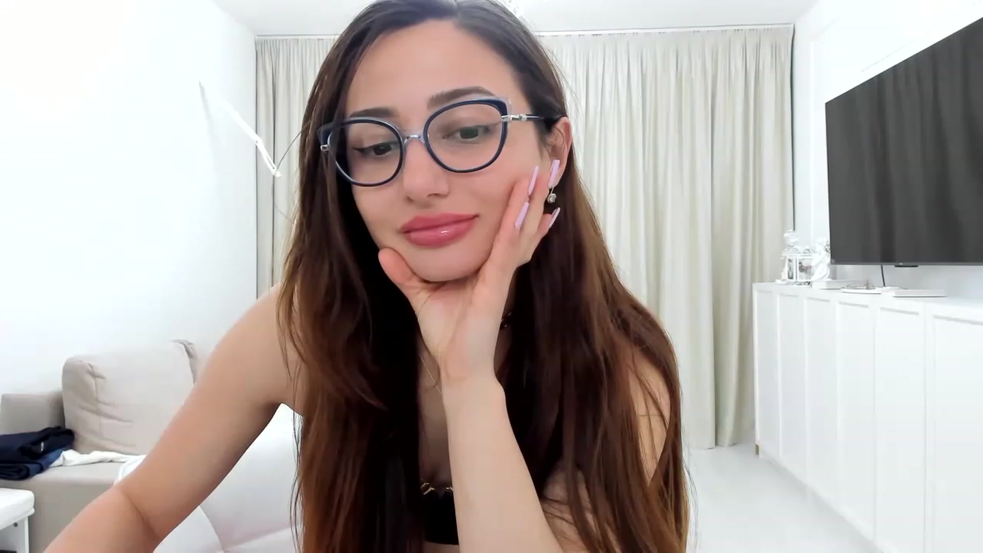 Gallery image thumbnail from Wennndyk's myfreecams stream on, 05/19/2023, 22:45 image 18 of 20