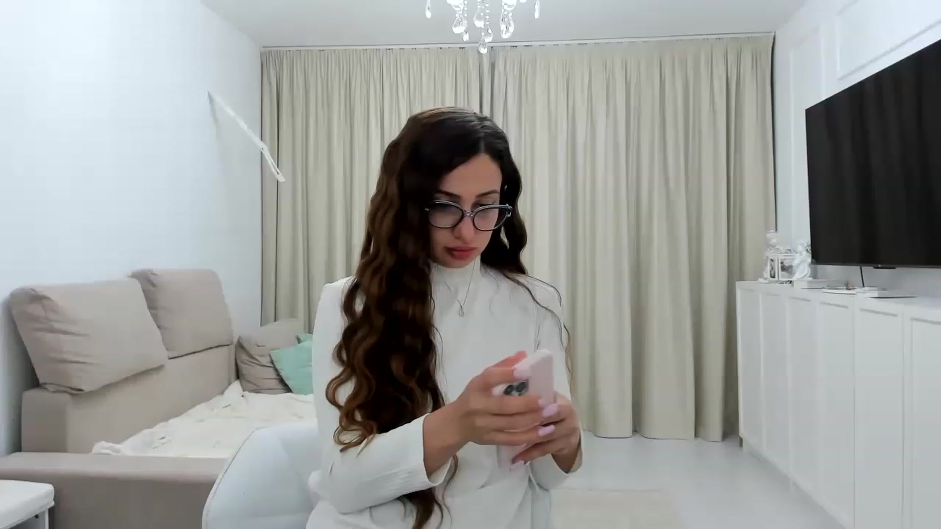 Gallery image thumbnail from Wennndyk's myfreecams stream on, 05/20/2023, 22:45 image 13 of 20