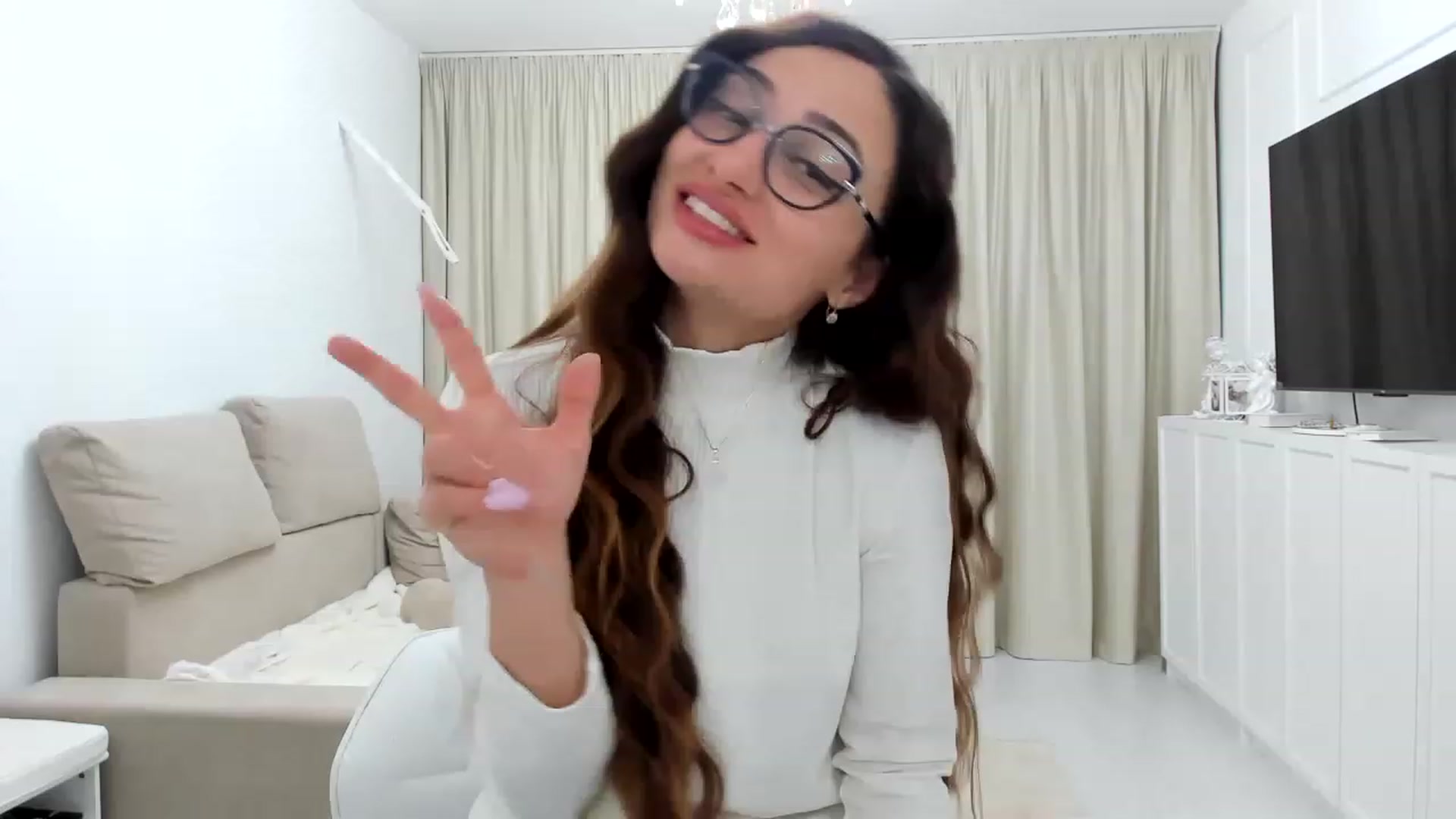 Gallery image thumbnail from Wennndyk's myfreecams stream on, 05/20/2023, 22:45 image 10 of 20