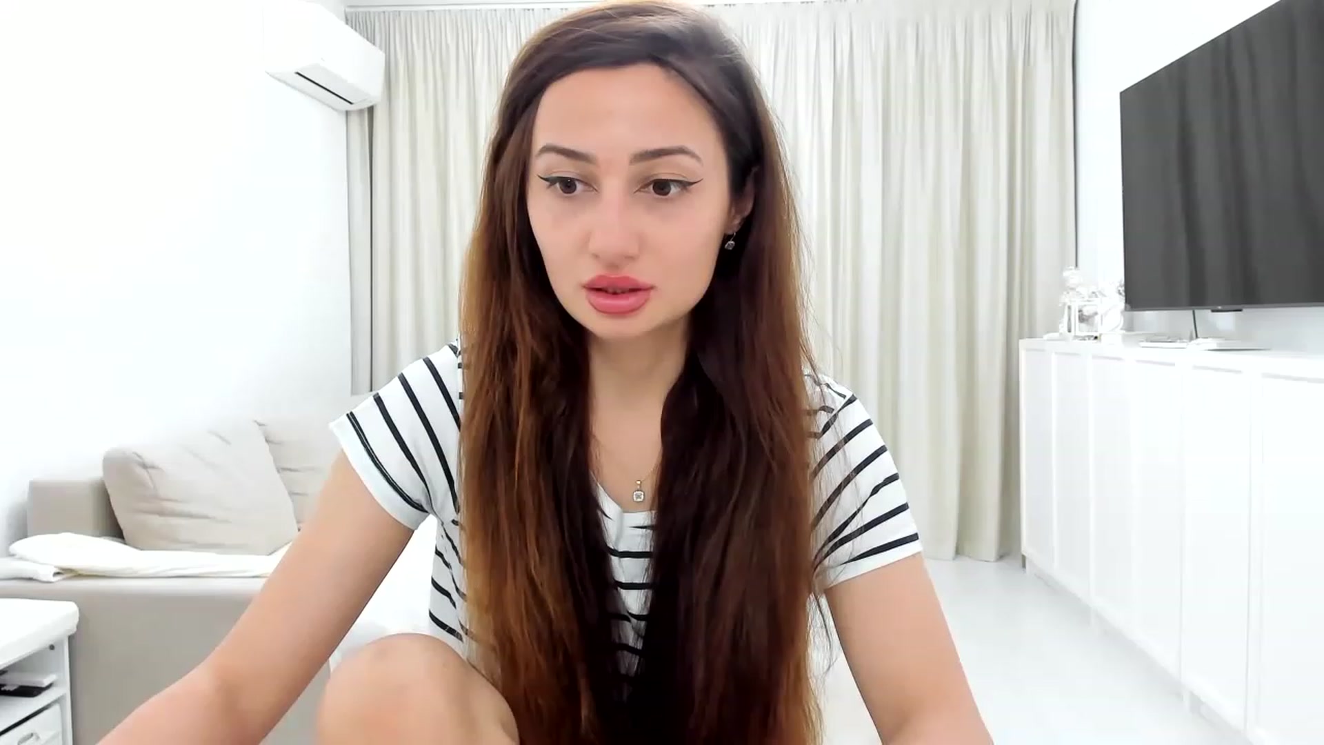 Gallery image thumbnail from Wennndyk's myfreecams stream on, 05/25/2023, 22:43 image 17 of 20