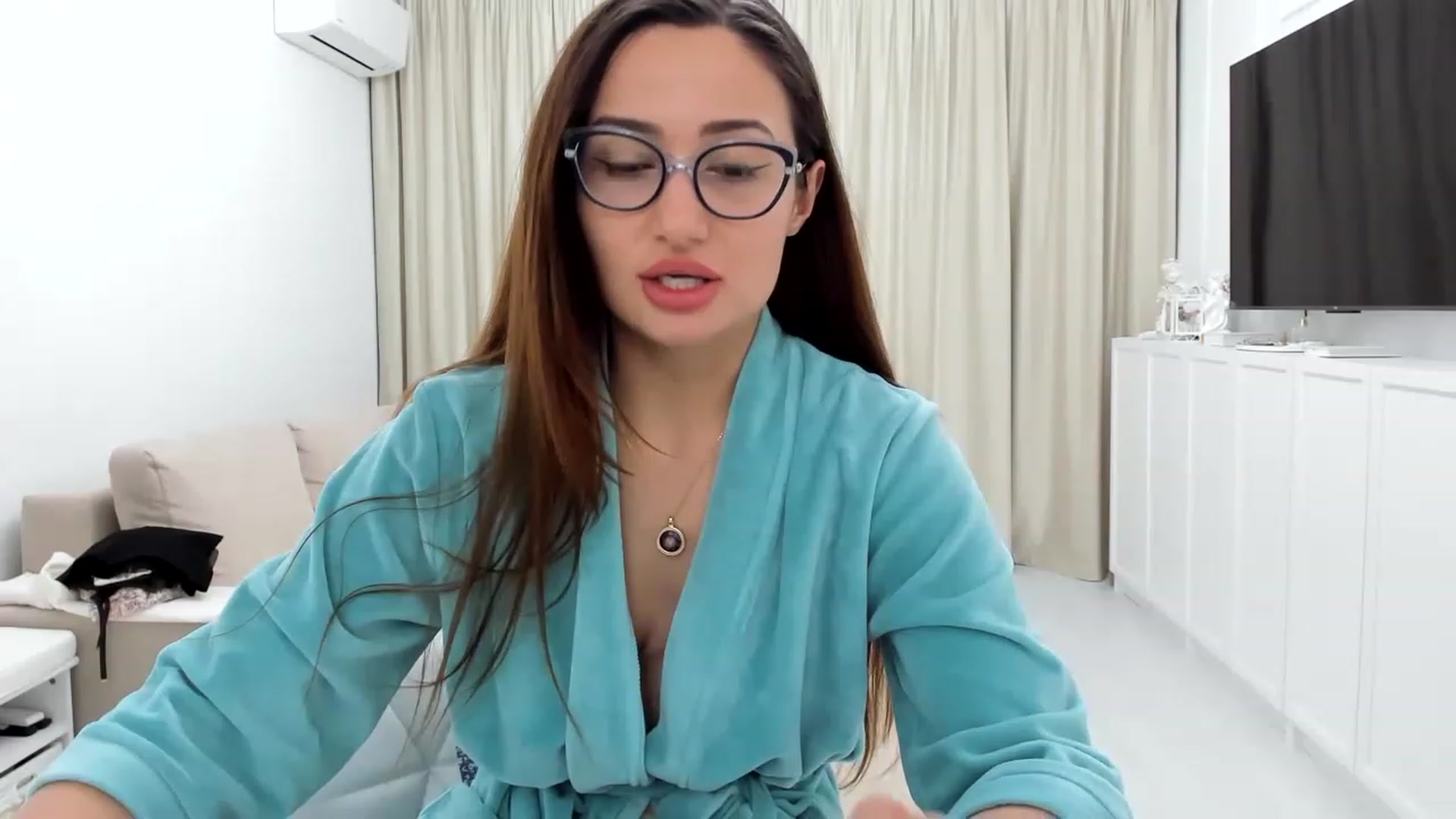 Gallery image thumbnail from Wennndyk's myfreecams stream on, 05/28/2023, 23:51 image 14 of 20