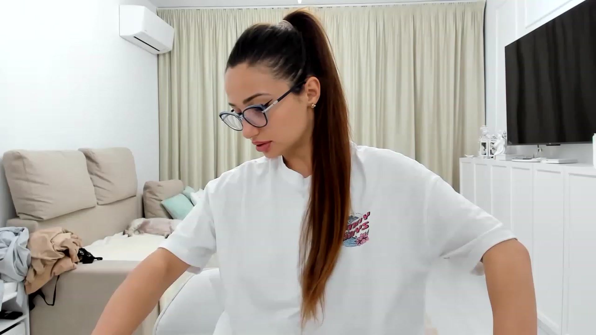 Gallery image thumbnail from Wennndyk's myfreecams stream on, 06/12/2023, 22:31 image 1 of 20