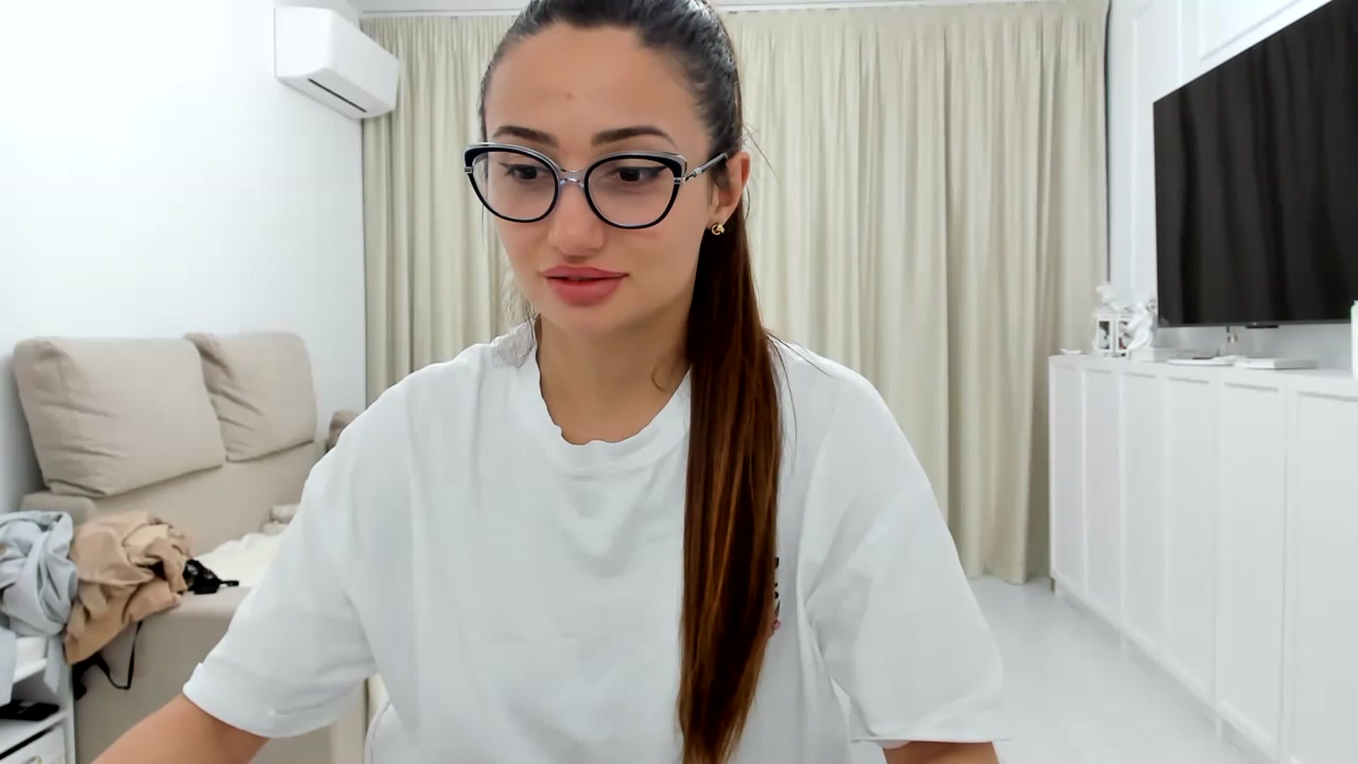 Gallery image thumbnail from Wennndyk's myfreecams stream on, 06/12/2023, 22:31 image 18 of 20