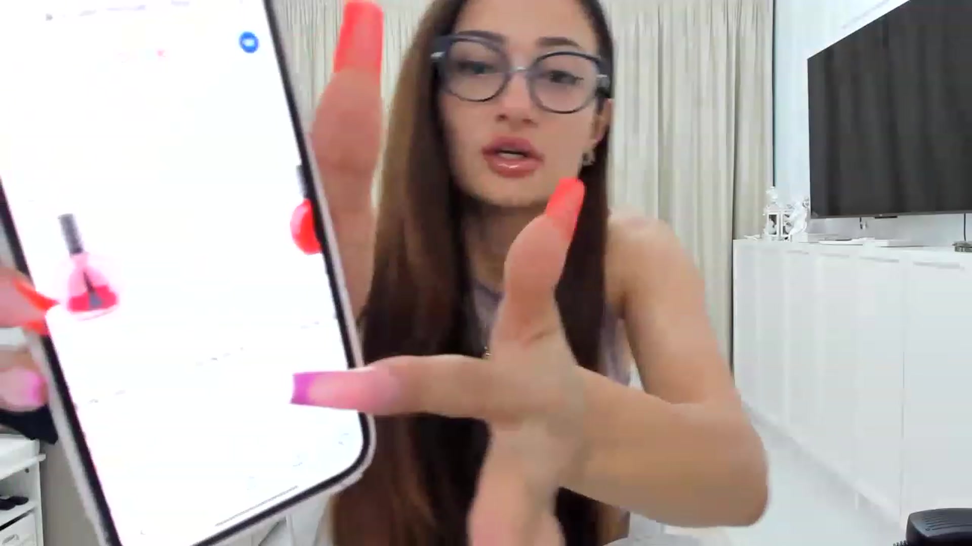 Gallery image thumbnail from Wennndyk's myfreecams stream on, 06/17/2023, 21:21 image 13 of 20