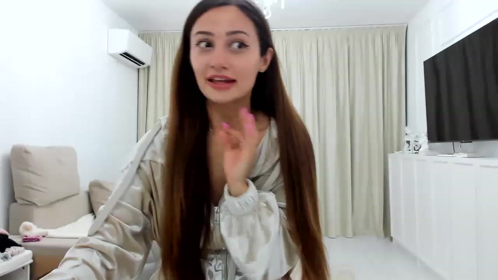 Gallery image thumbnail from Wennndyk's myfreecams stream on, 06/21/2023, 22:29 image 11 of 20