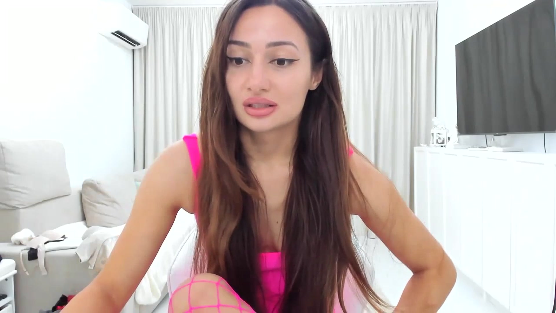 Gallery image thumbnail from Wennndyk's myfreecams stream on, 06/28/2023, 23:50 image 12 of 20
