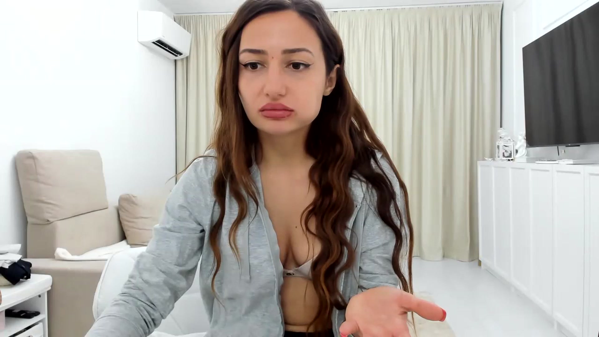 Gallery image thumbnail from Wennndyk's myfreecams stream on, 07/01/2023, 21:54 image 8 of 20