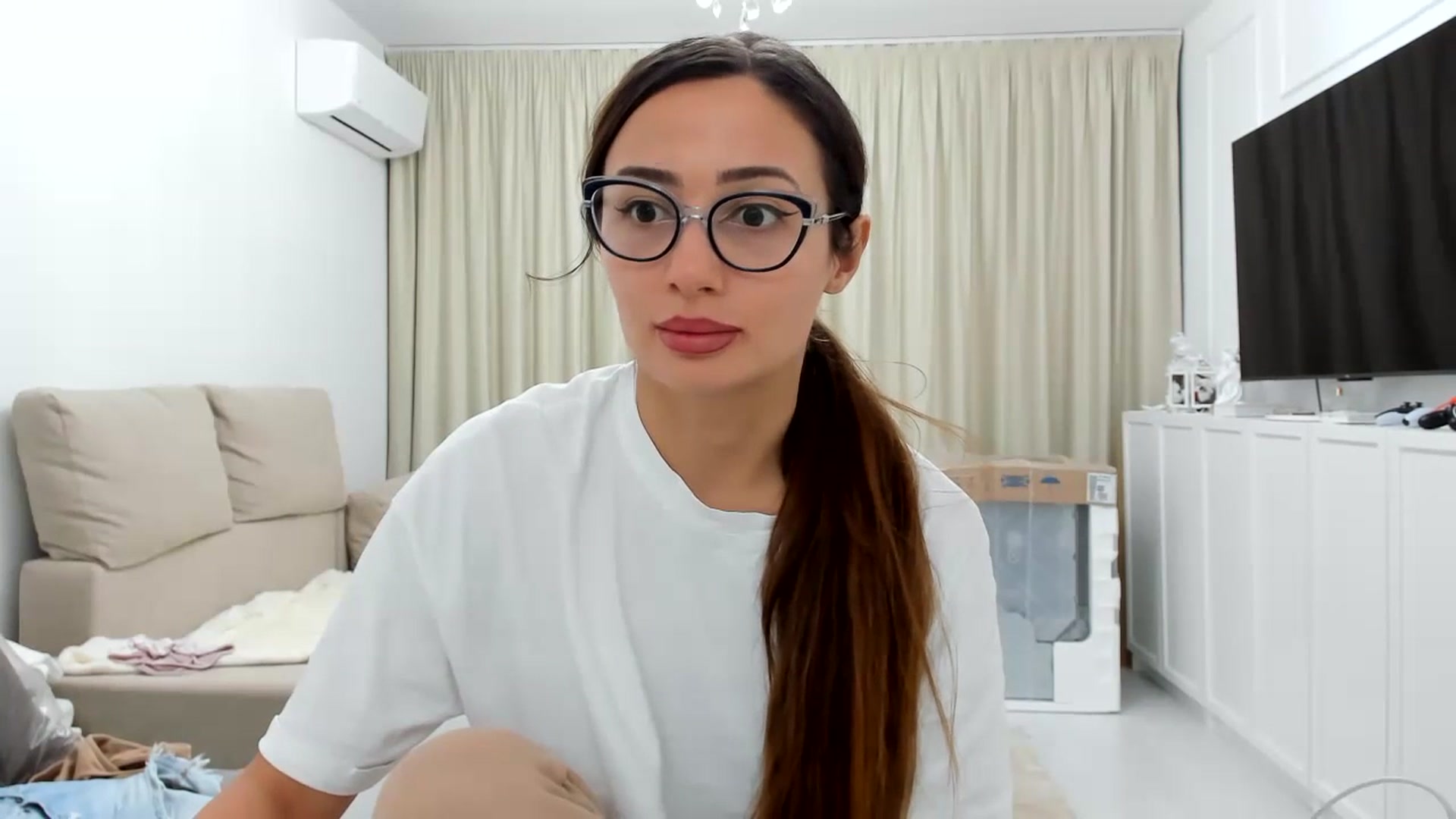Gallery image thumbnail from Wennndyk's myfreecams stream on, 07/06/2023, 22:46 image 6 of 20