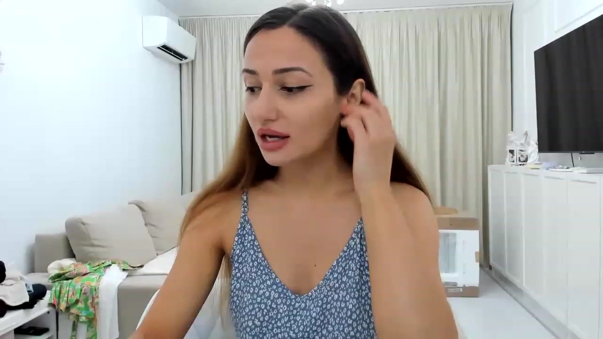 Gallery image thumbnail from Wennndyk's myfreecams stream on, 07/11/2023, 22:09 image 9 of 20