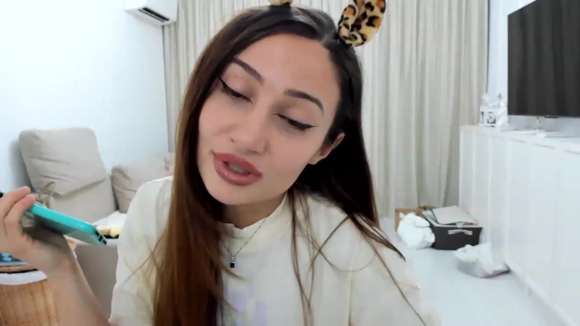 Gallery image thumbnail from Wennndyk's myfreecams stream on, 08/04/2023, 22:36 image 9 of 20