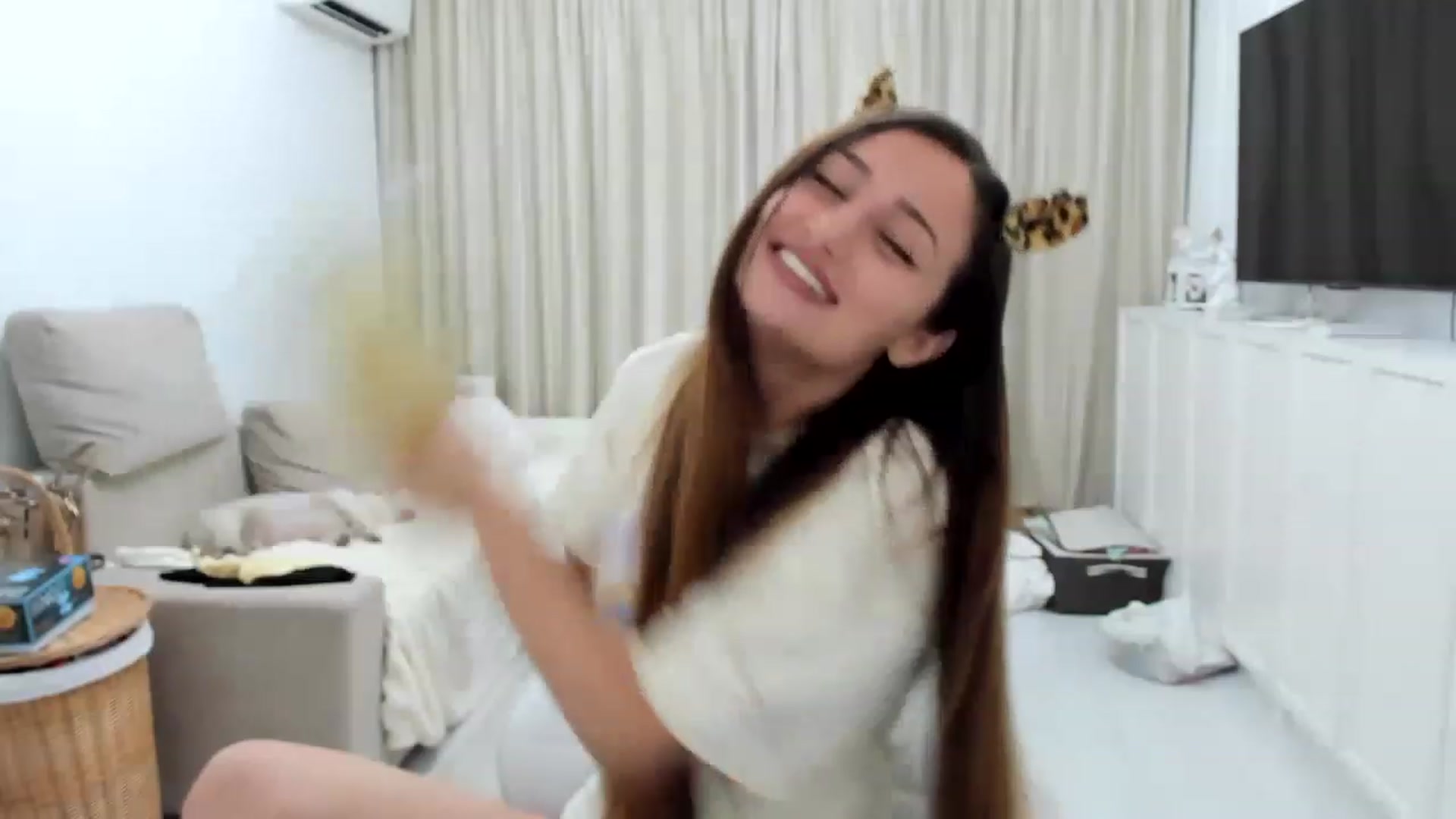 Gallery image thumbnail from Wennndyk's myfreecams stream on, 08/04/2023, 22:36 image 4 of 20