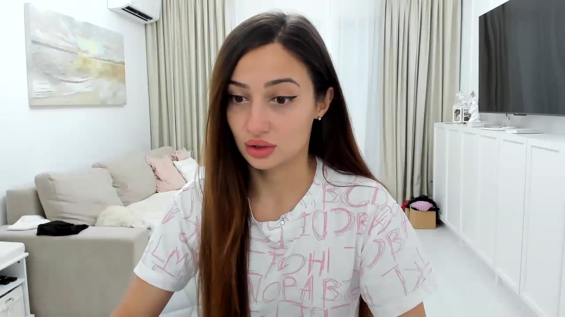 Gallery image thumbnail from Wennndyk's myfreecams stream on, 08/18/2023, 23:23 image 2 of 20