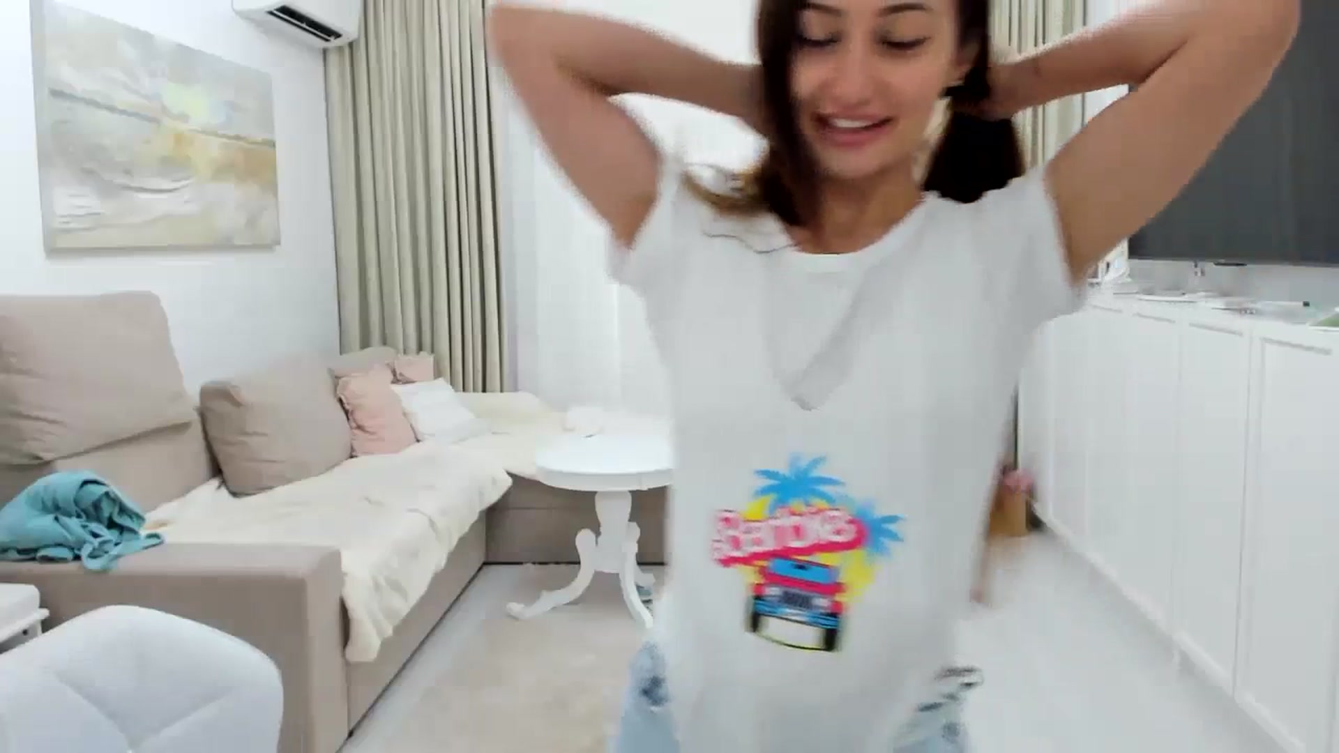 Gallery image thumbnail from Wennndyk's myfreecams stream on, 08/20/2023, 13:36 image 15 of 20