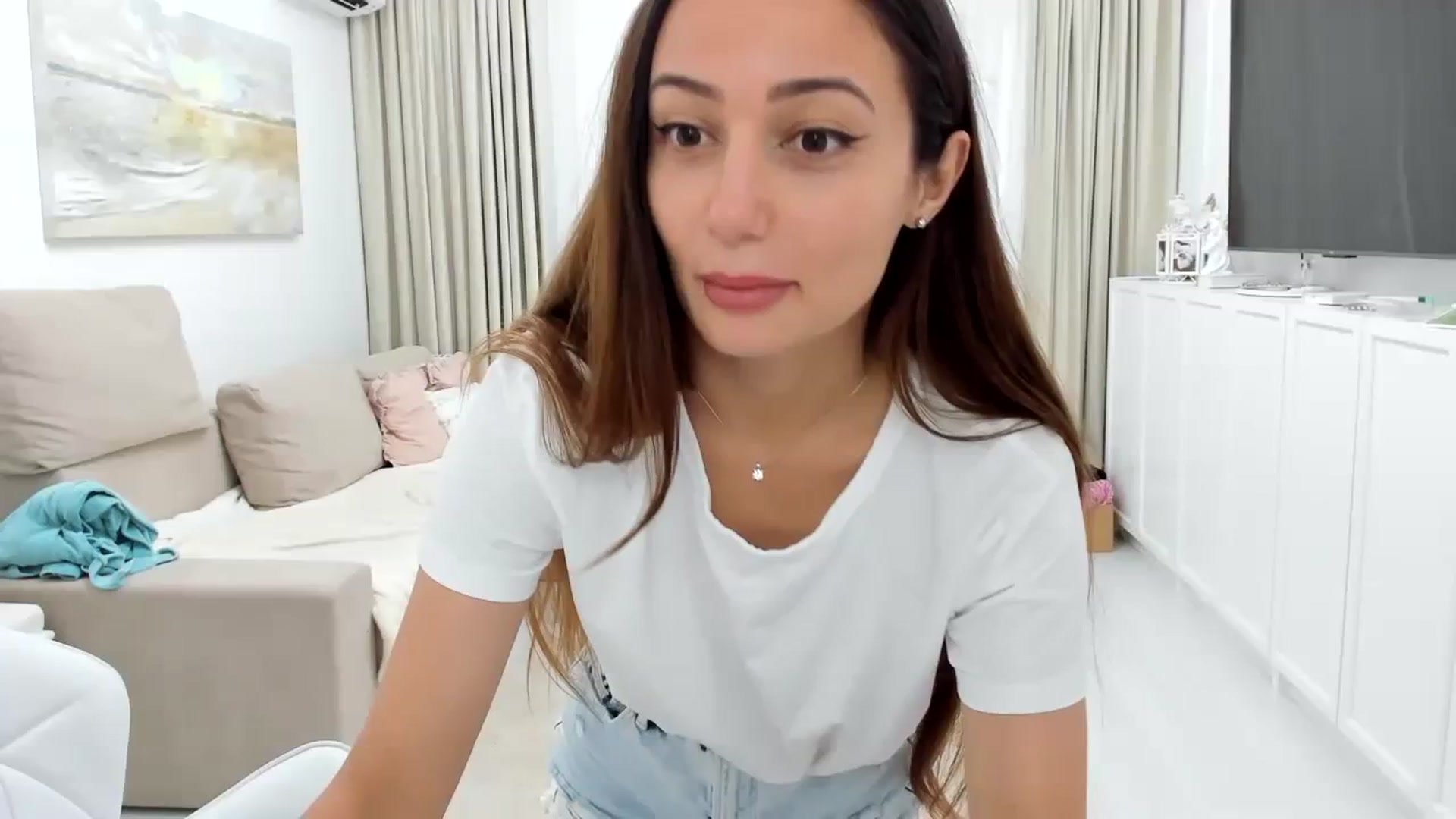 Gallery image thumbnail from Wennndyk's myfreecams stream on, 08/20/2023, 13:36 image 1 of 20