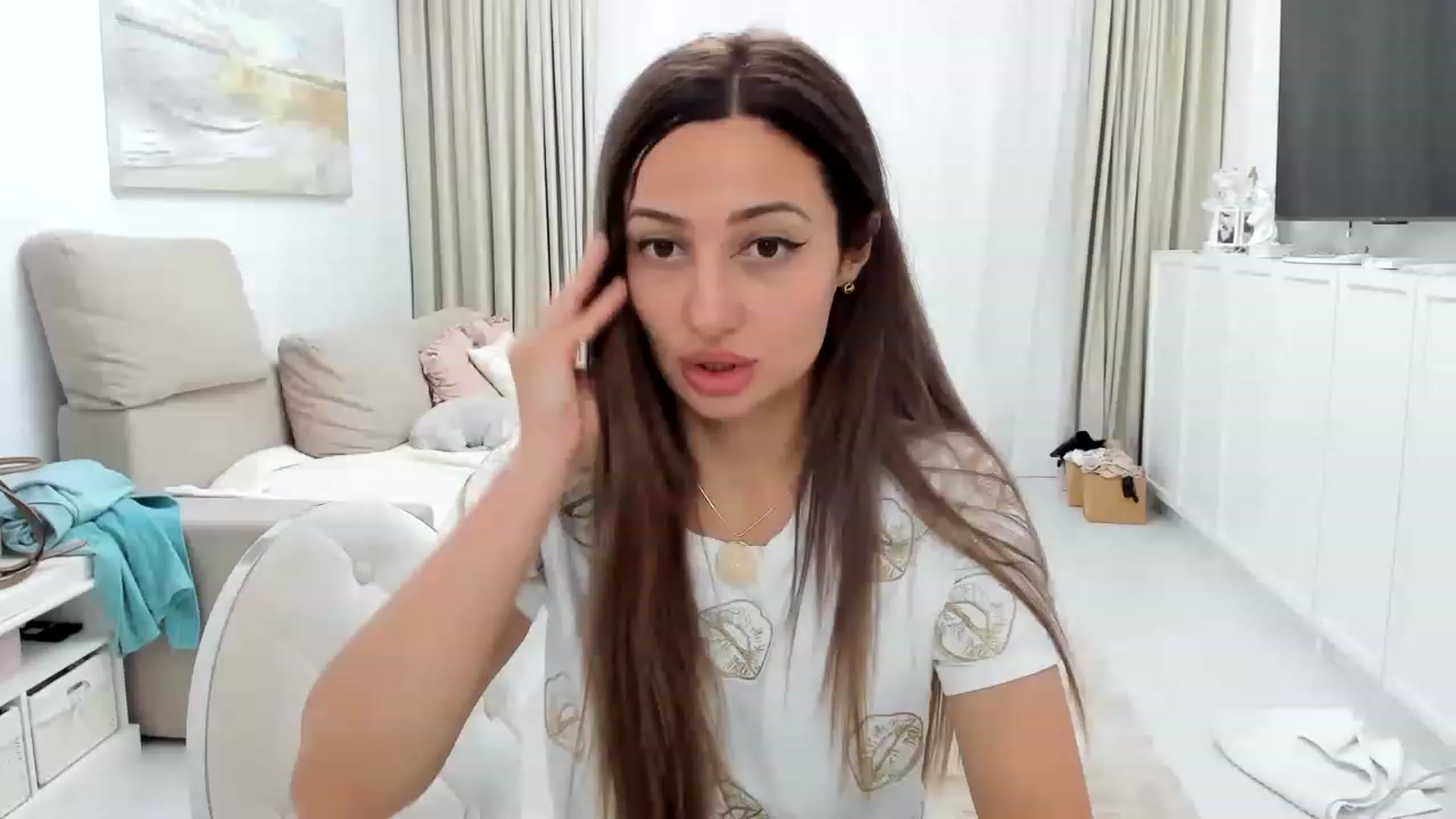 Gallery image thumbnail from Wennndyk's myfreecams stream on, 08/27/2023, 24:10 image 5 of 20