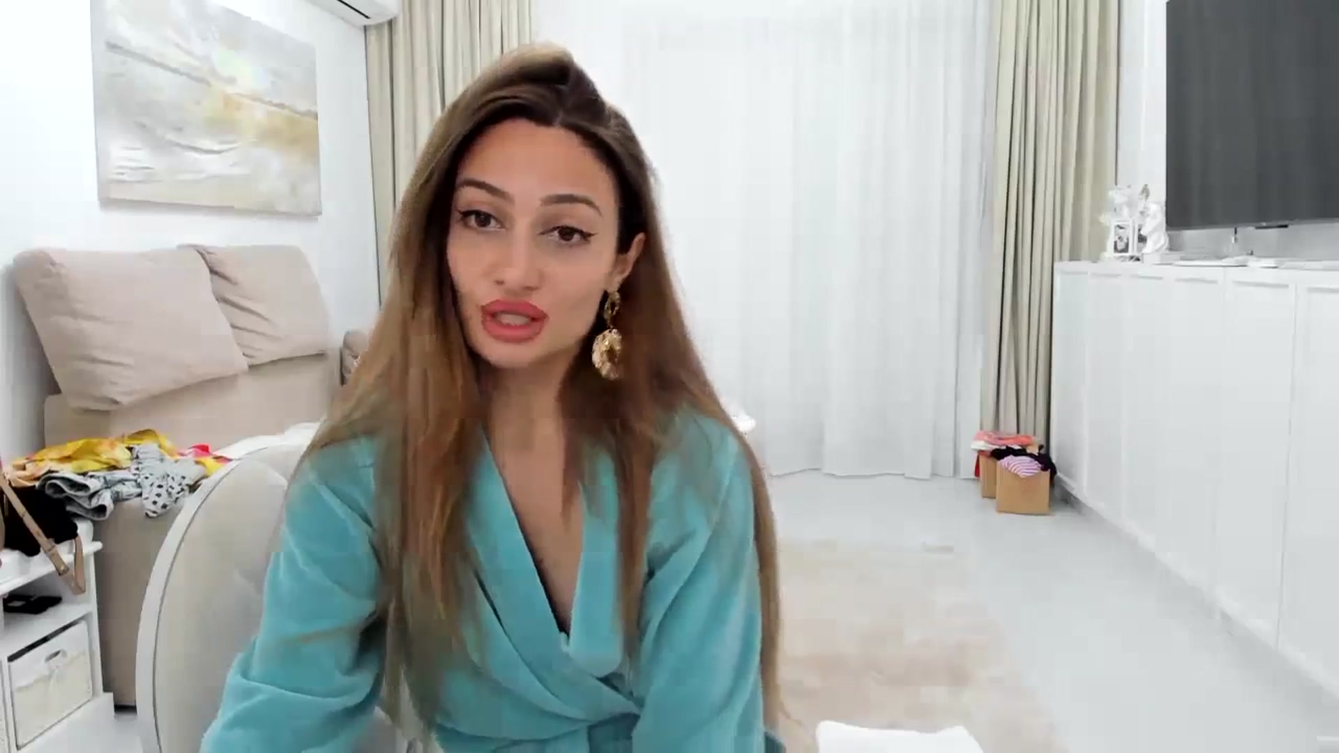 Gallery image thumbnail from Wennndyk's myfreecams stream on, 08/30/2023, 22:19 image 15 of 20