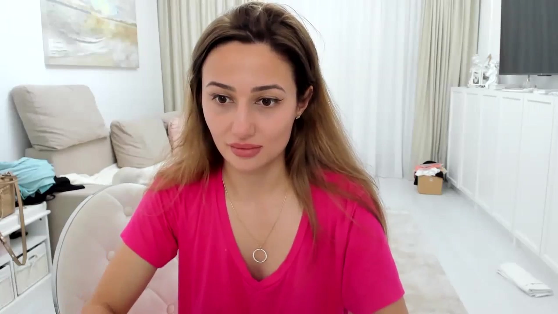 Gallery image thumbnail from Wennndyk's myfreecams stream on, 09/04/2023, 24:31 image 14 of 20